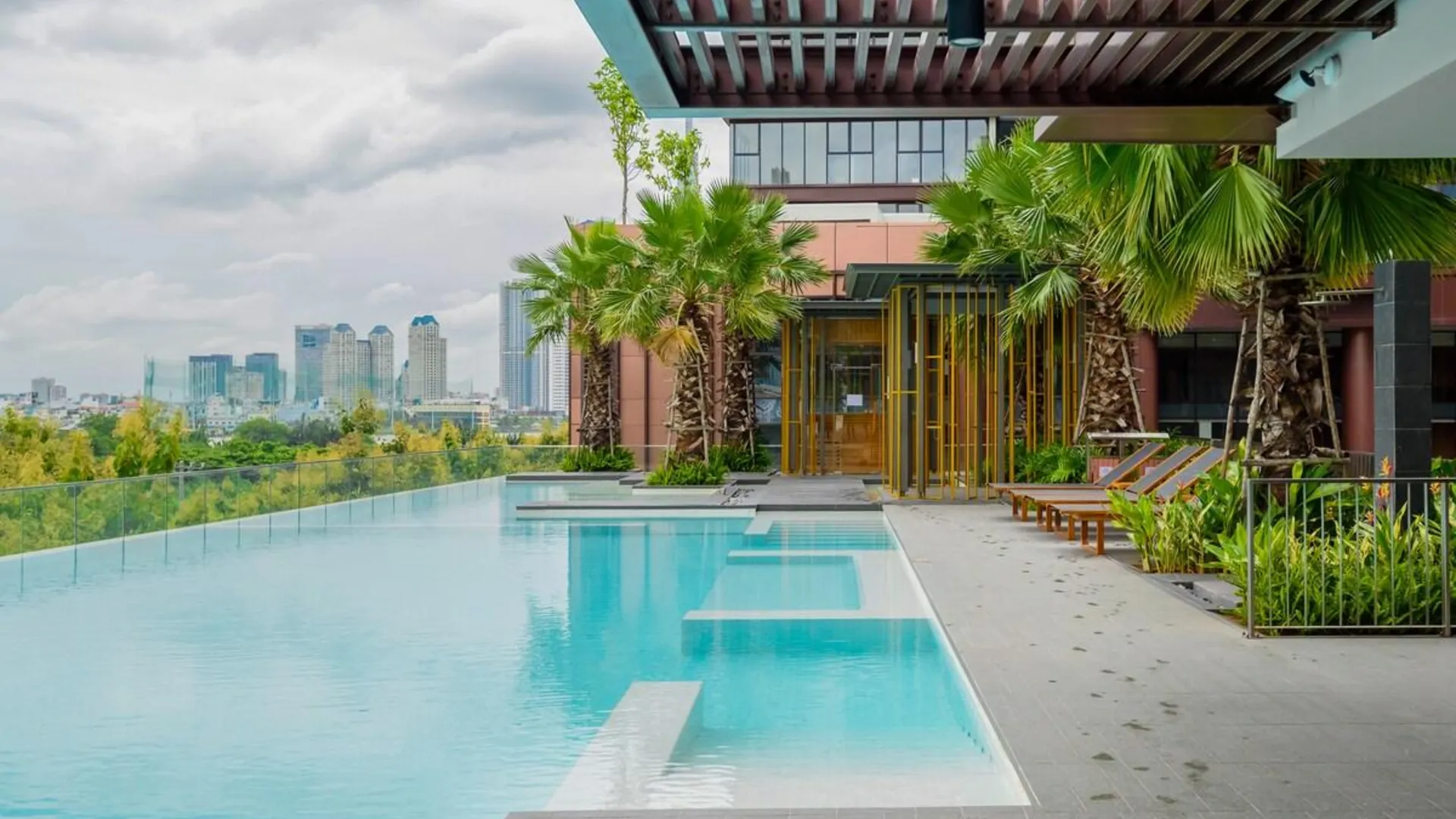 호치민 1군의 아파트먼트 (85m², 침실 2개, 프라이빗 욕실 2개) 5성급 싱글룸 로비