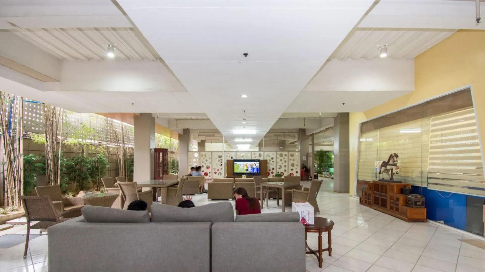 세부 알리시아 레지던스 2성급 호텔 로비