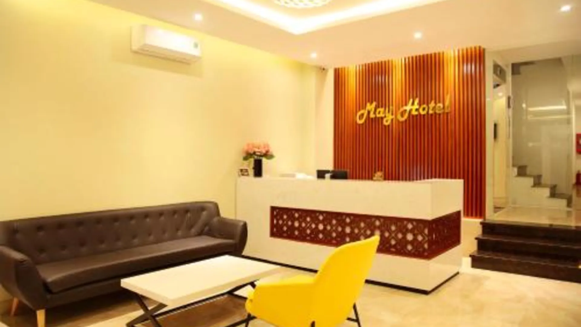 다낭 메이 호텔 2성급 호텔 로비