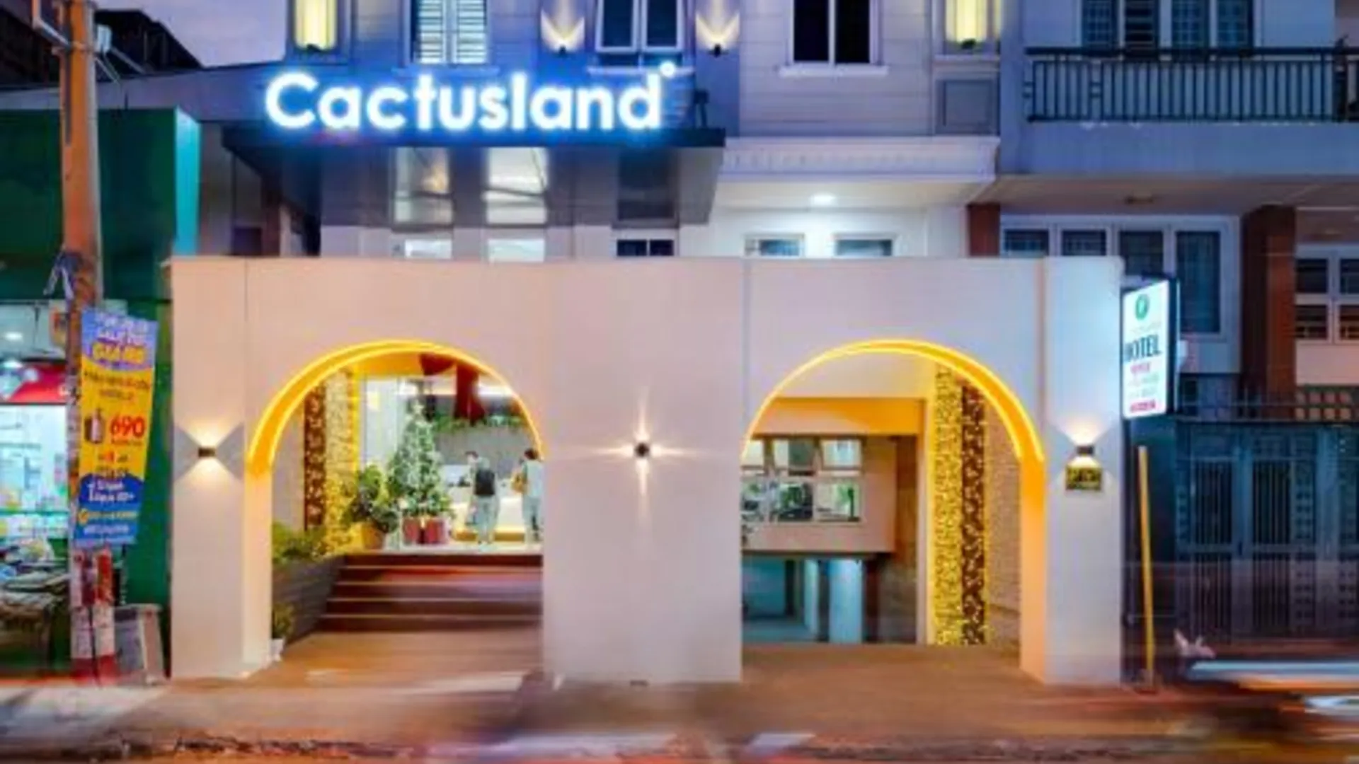 호치민 카투슬랜드 호텔 탄빈 2성급 호텔 수영장