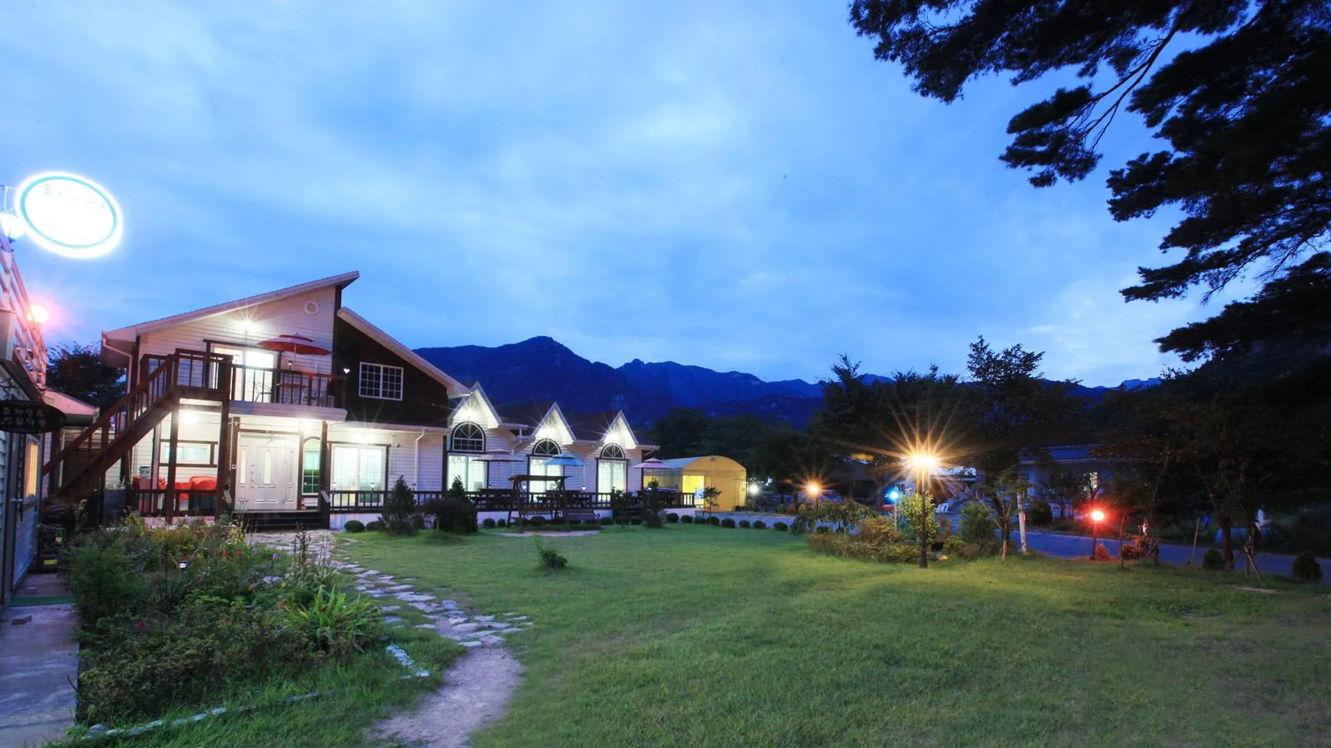 상주 상주 솔향기펜션 2성급 게스트하우스 수영장