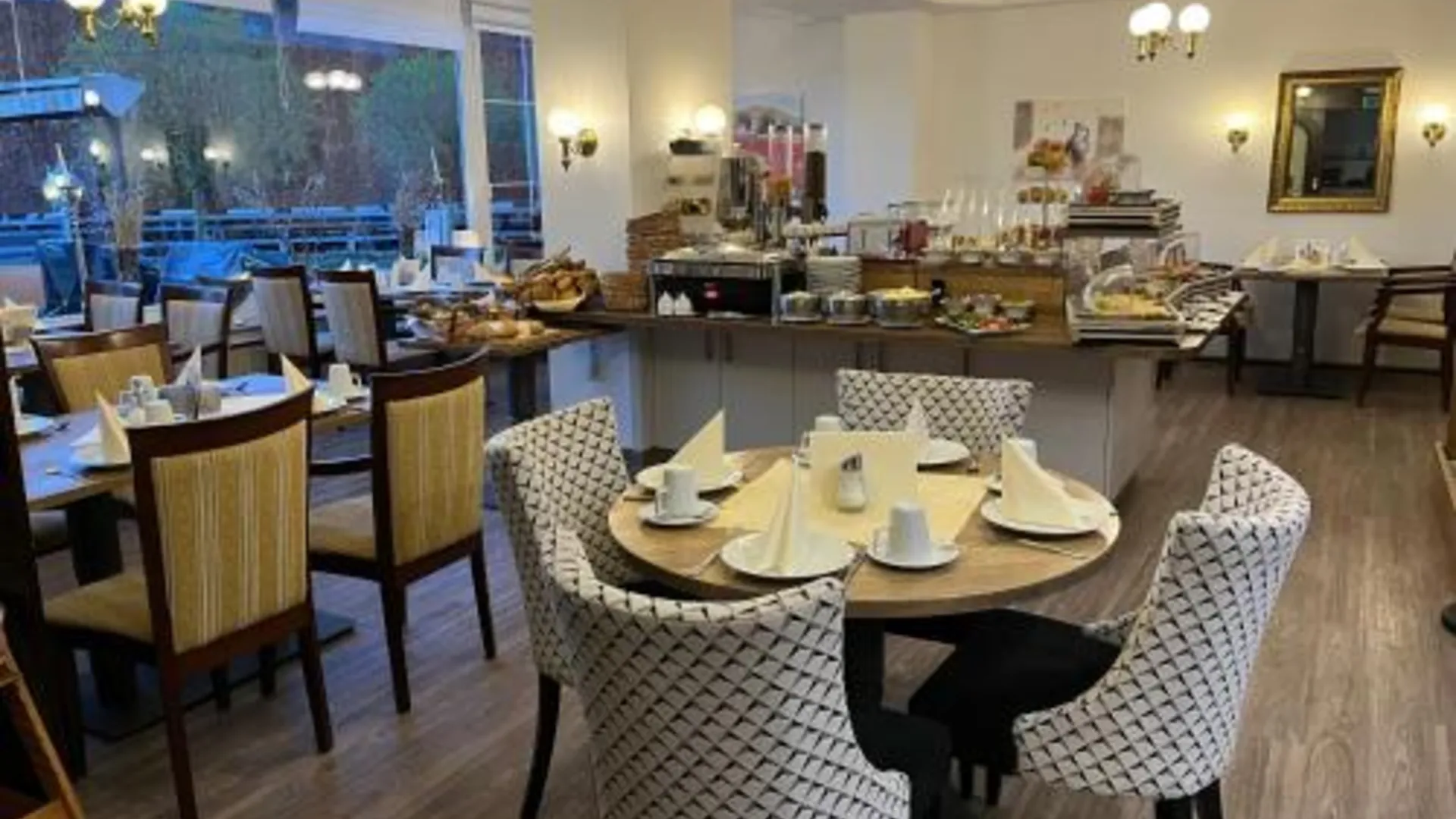 바트 살주플렌 호텔 로젠가르텐 3성급 호텔 로비