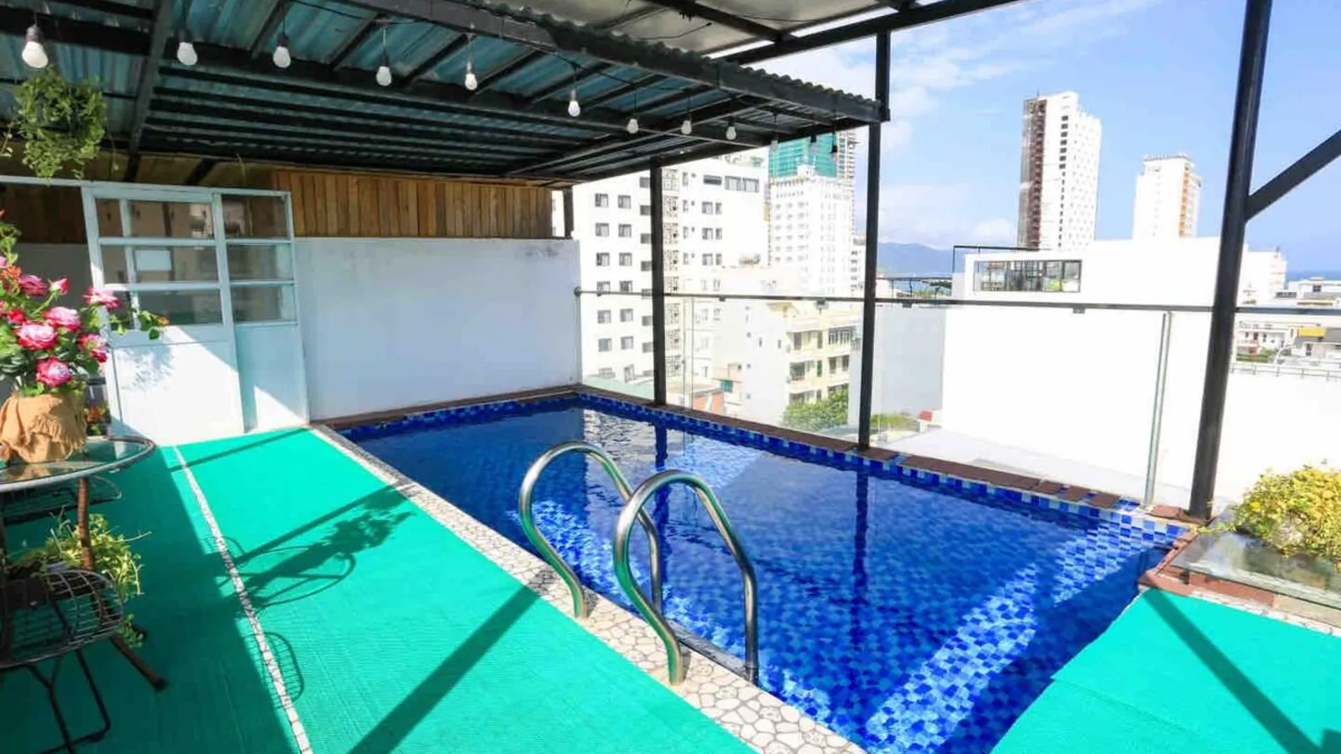 다낭 POOL Seaview 4B - Blue Sea Apartment - Near Beach 4성급 게스트하우스 로비