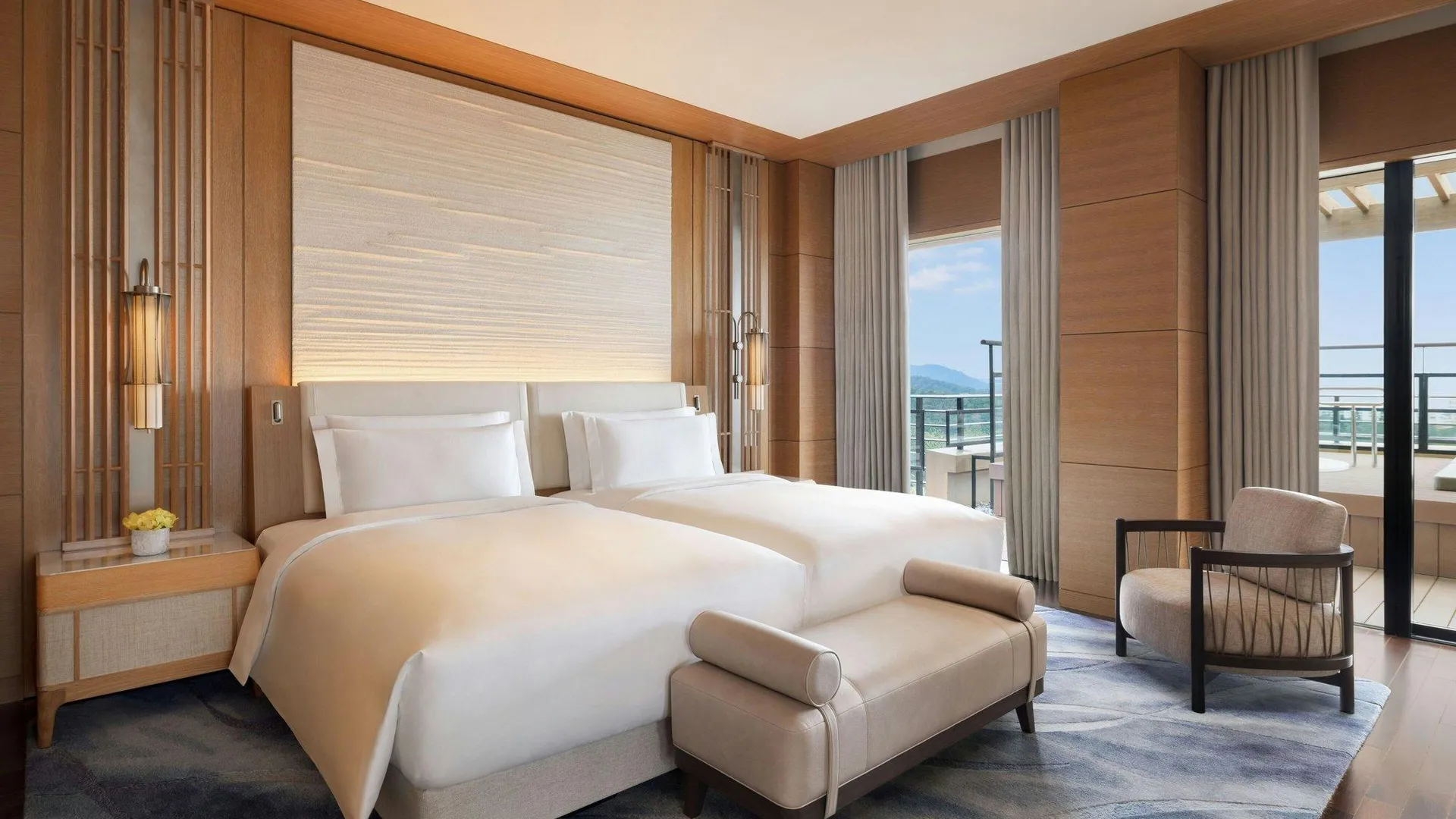 오키나와 본섬 리츠칼튼, 오키나와 5성급 호텔 전망