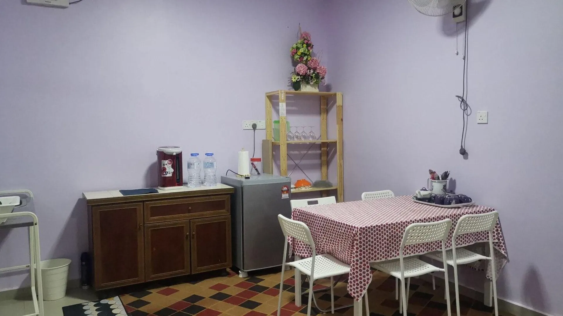 라웁 라웁 시티의 프라이빗 하우스 (80m², 침실 2개, 프라이빗 욕실 1개) 2성급 싱글룸 외관