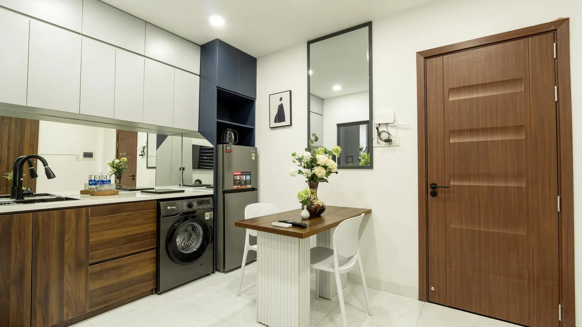 호치민 냐 사이공 4성급 게스트하우스 객실