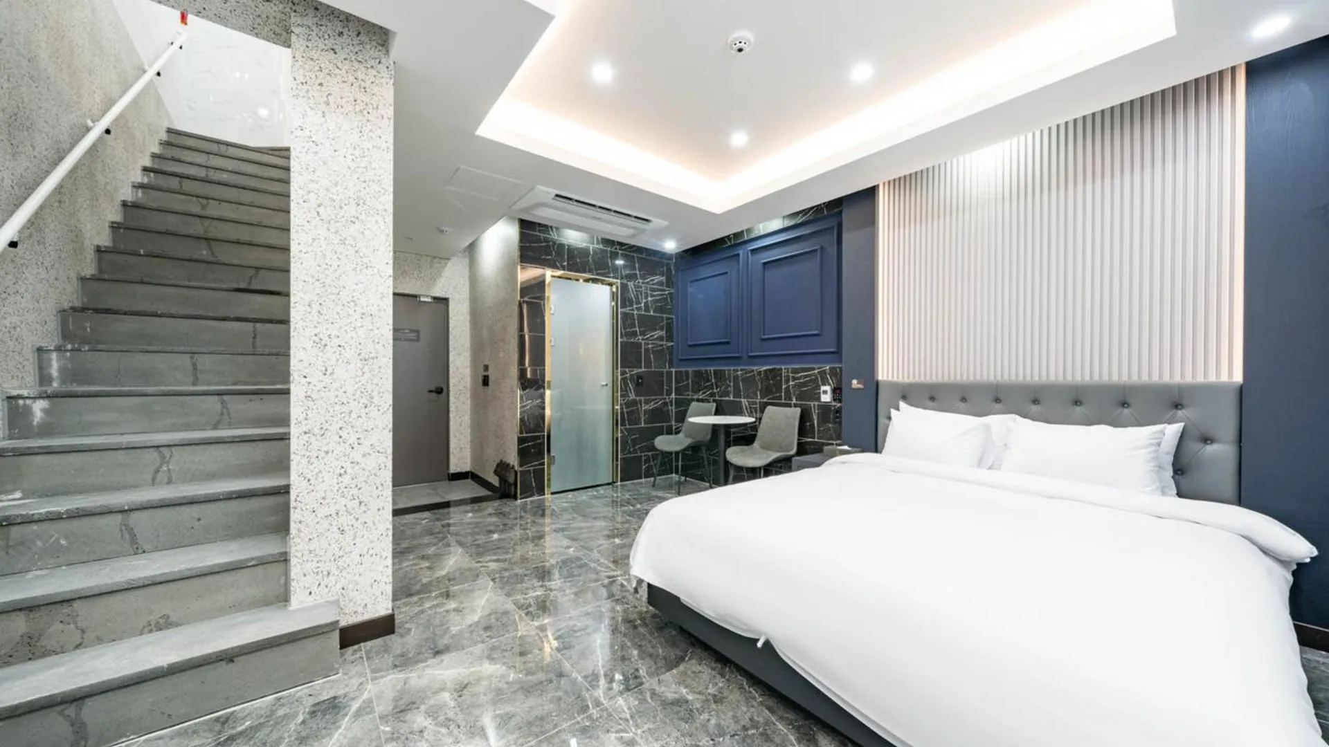 강진군 강진 더 뷰 호텔 스위트룸