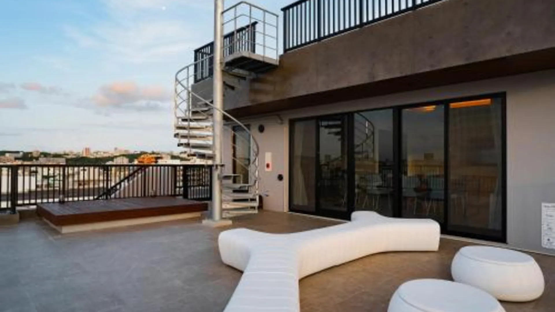 오키나와 본섬 ユナイテッドリゾート北谷オーシャンフロント 5성급 싱글룸 객실