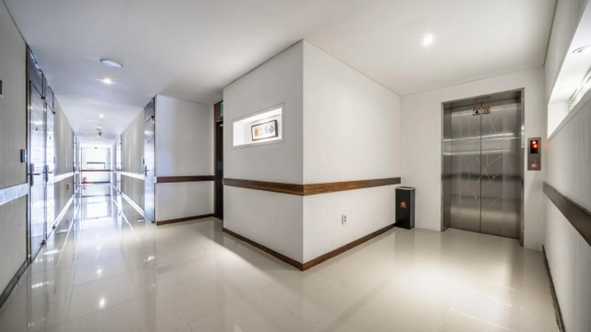 파주 큐 호텔 2성급 호텔 수영장