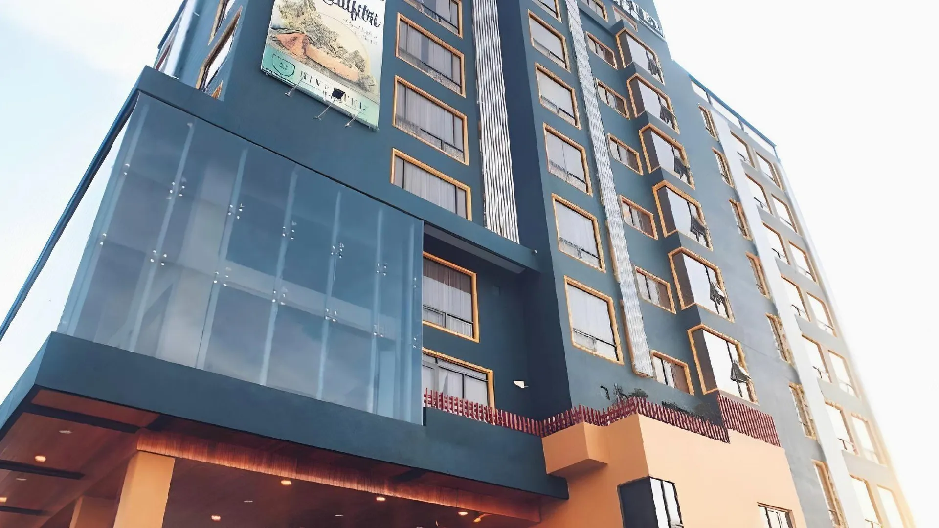 틀룩인탄 리버텔 3성급 호텔 스위트룸