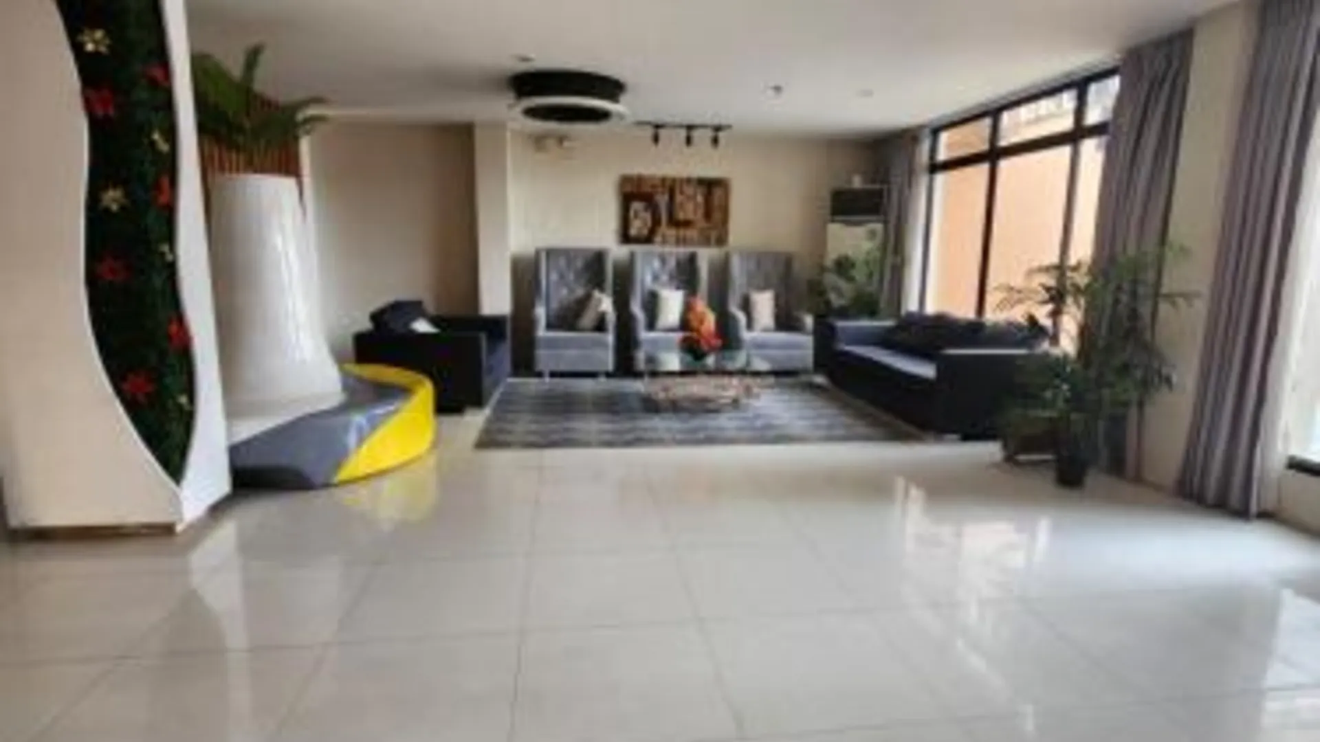 세부 DLT 스위트 세부 파워드 바이 코코텔 3성급 호텔 객실