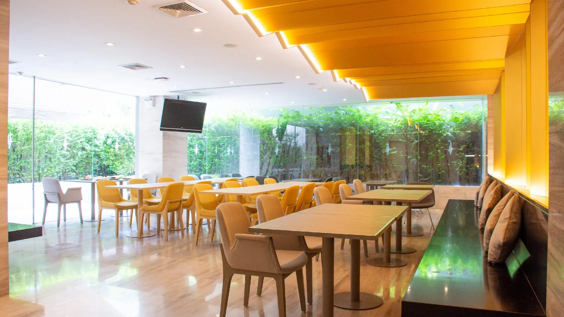 방콕 탱고 바이브런트 리빙 호텔 4성급 호텔 로비