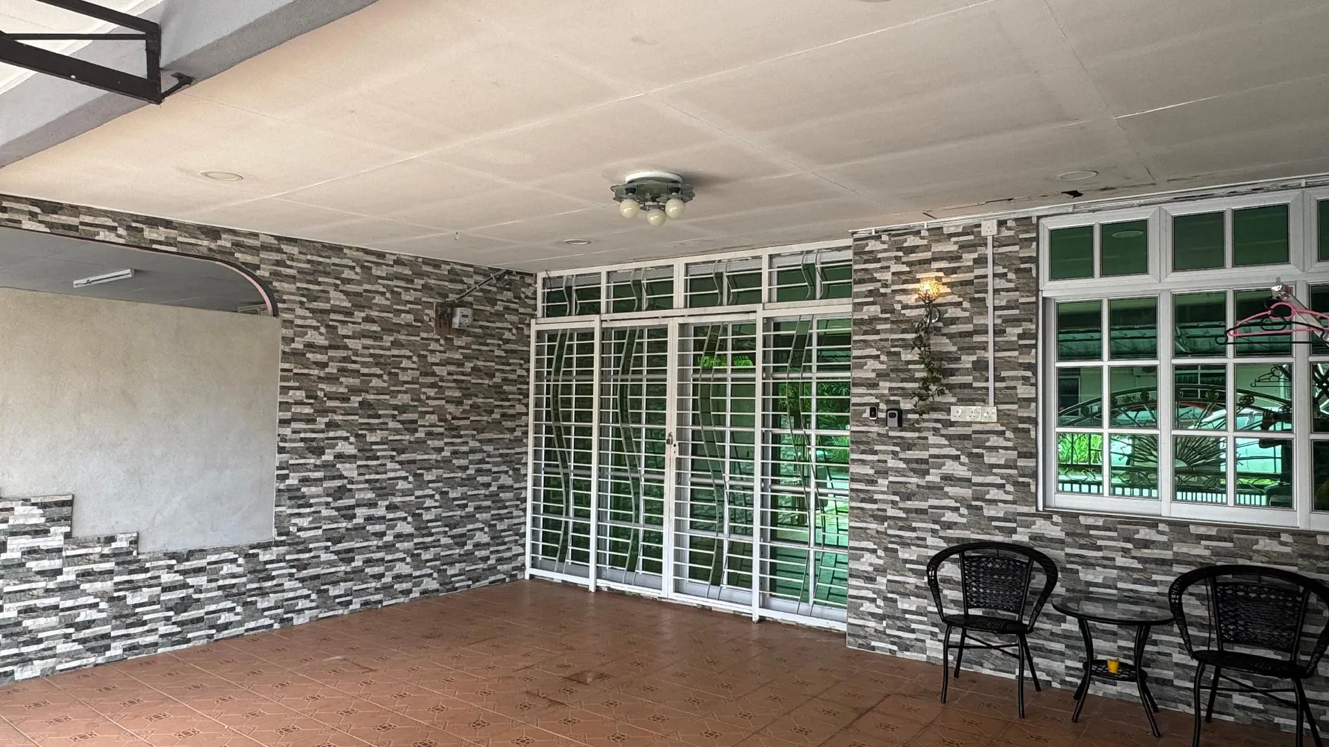 쿠알라 네랑 쿠알라 네랑의  (m², 침실 2개, 프라이빗 욕실 1개) 3성급 게스트하우스 객실