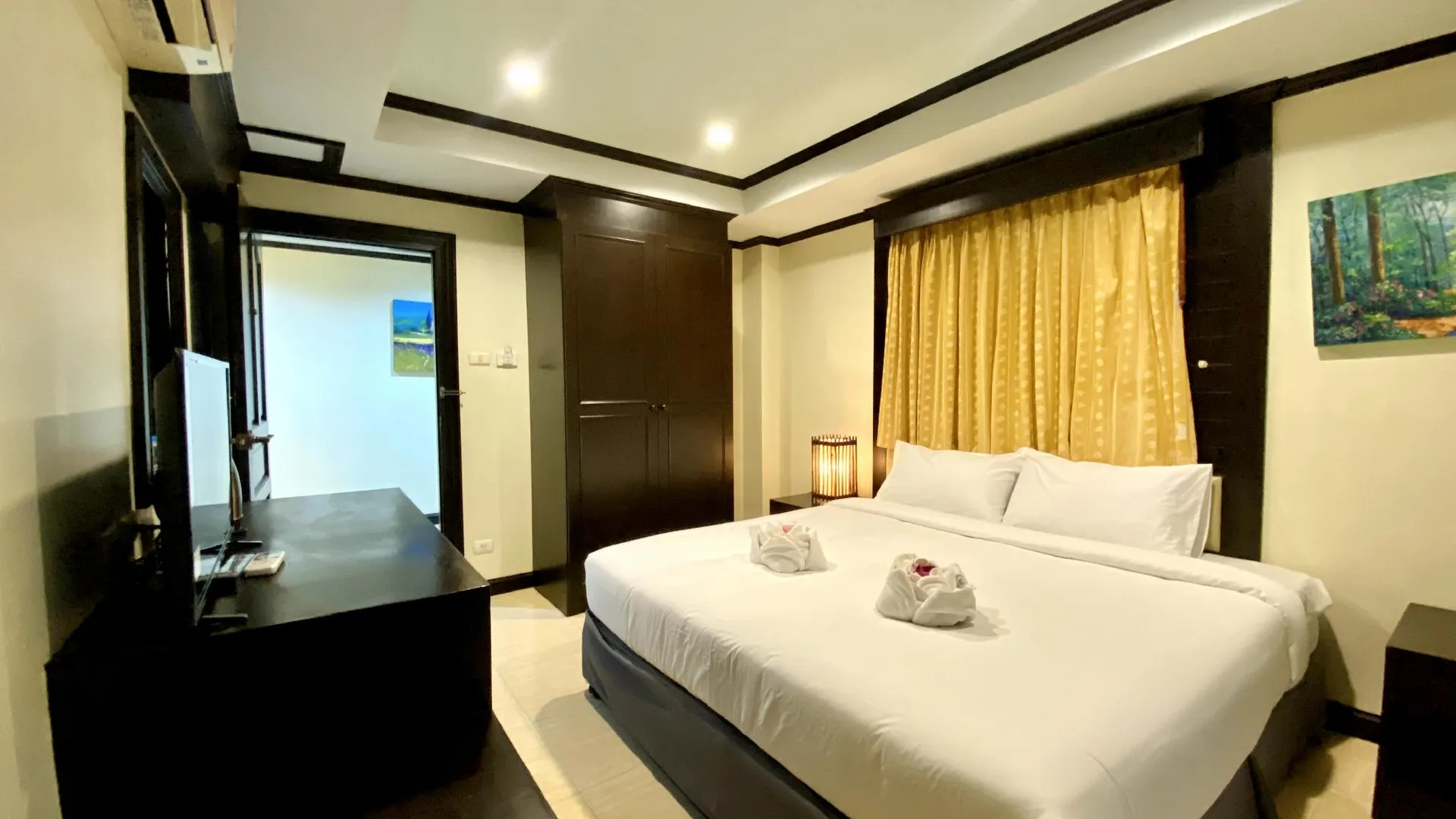 푸켓 럭키 레지던스 3성급 호텔 스위트룸