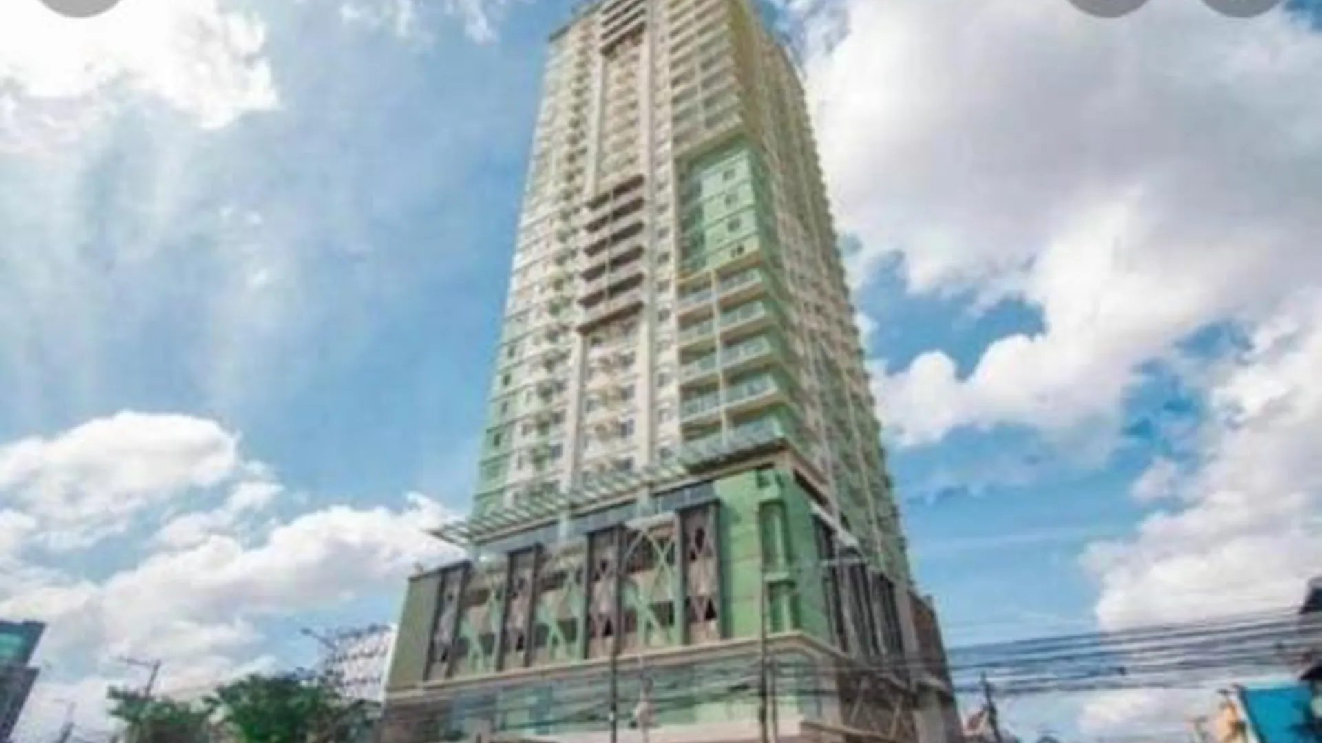 세부 Sunvida Condo across SM City Cebu w/ WIFI and View 3성급 싱글룸 외관