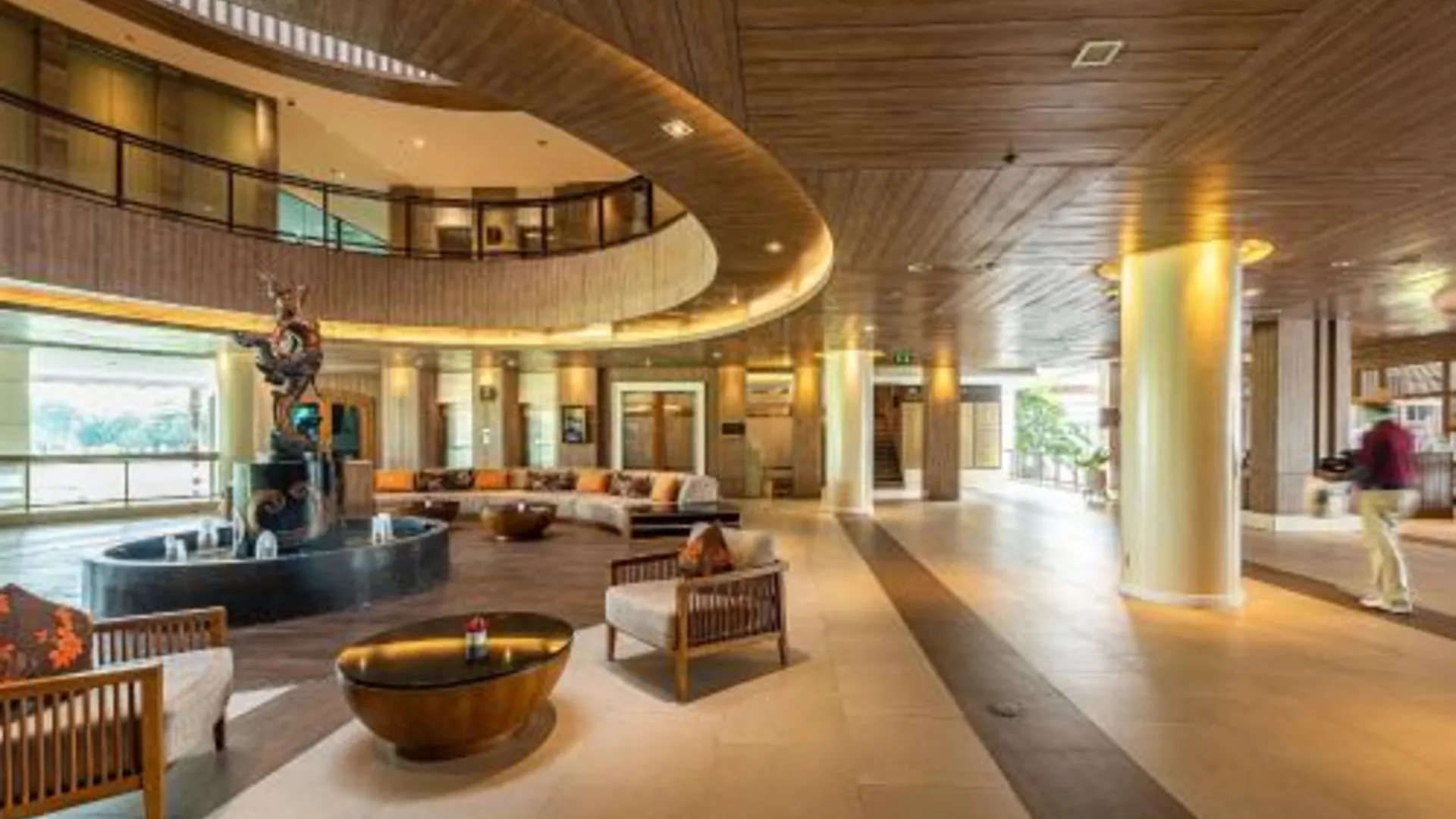 방콕 서밋 윈드밀 골프 스위트 호텔 @수완나품 5성급 호텔 로비