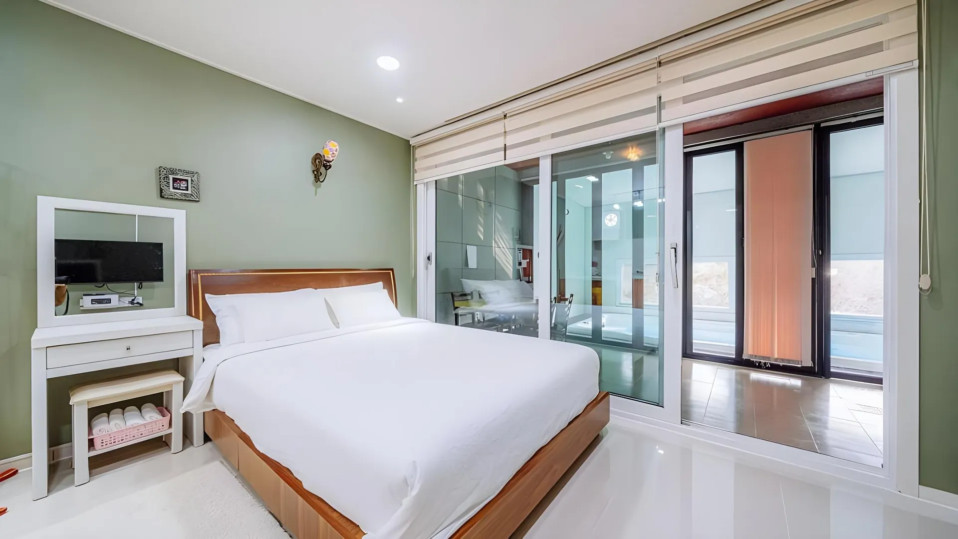 가평 휴네스트 펜션 2성급 게스트하우스 스위트룸