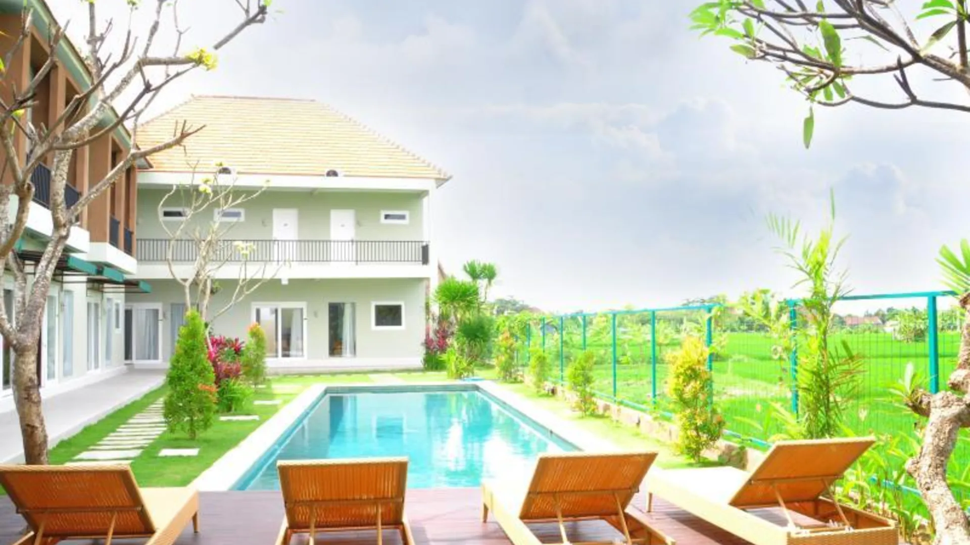 발리 빌라 탕투 비치 인 3성급 호텔 스위트룸