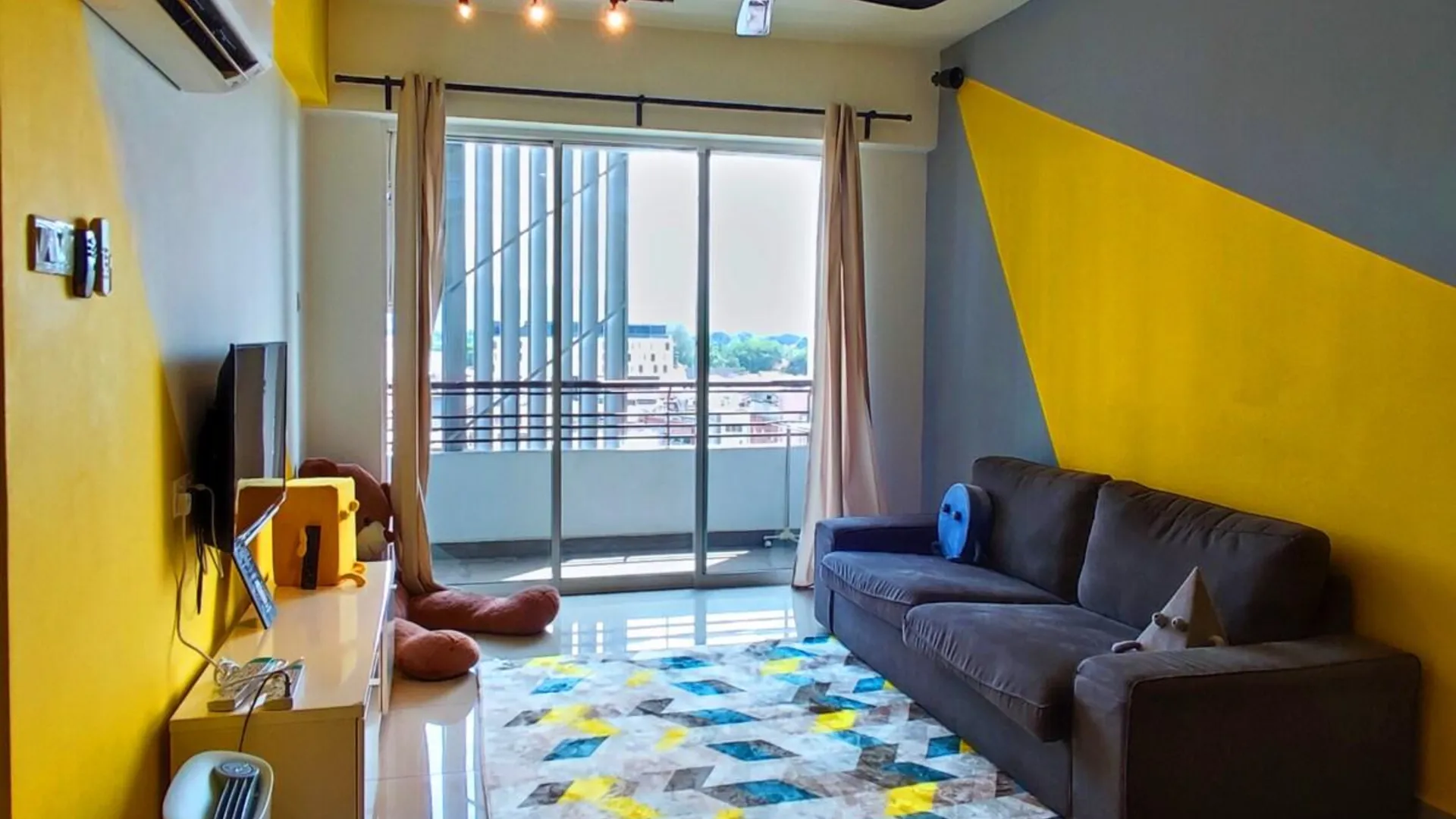 이포 캄풍 쿠차이의 프라이빗 하우스 (1000m², 침실 3개, 프라이빗 욕실 2개) 3성급 싱글룸 스위트룸