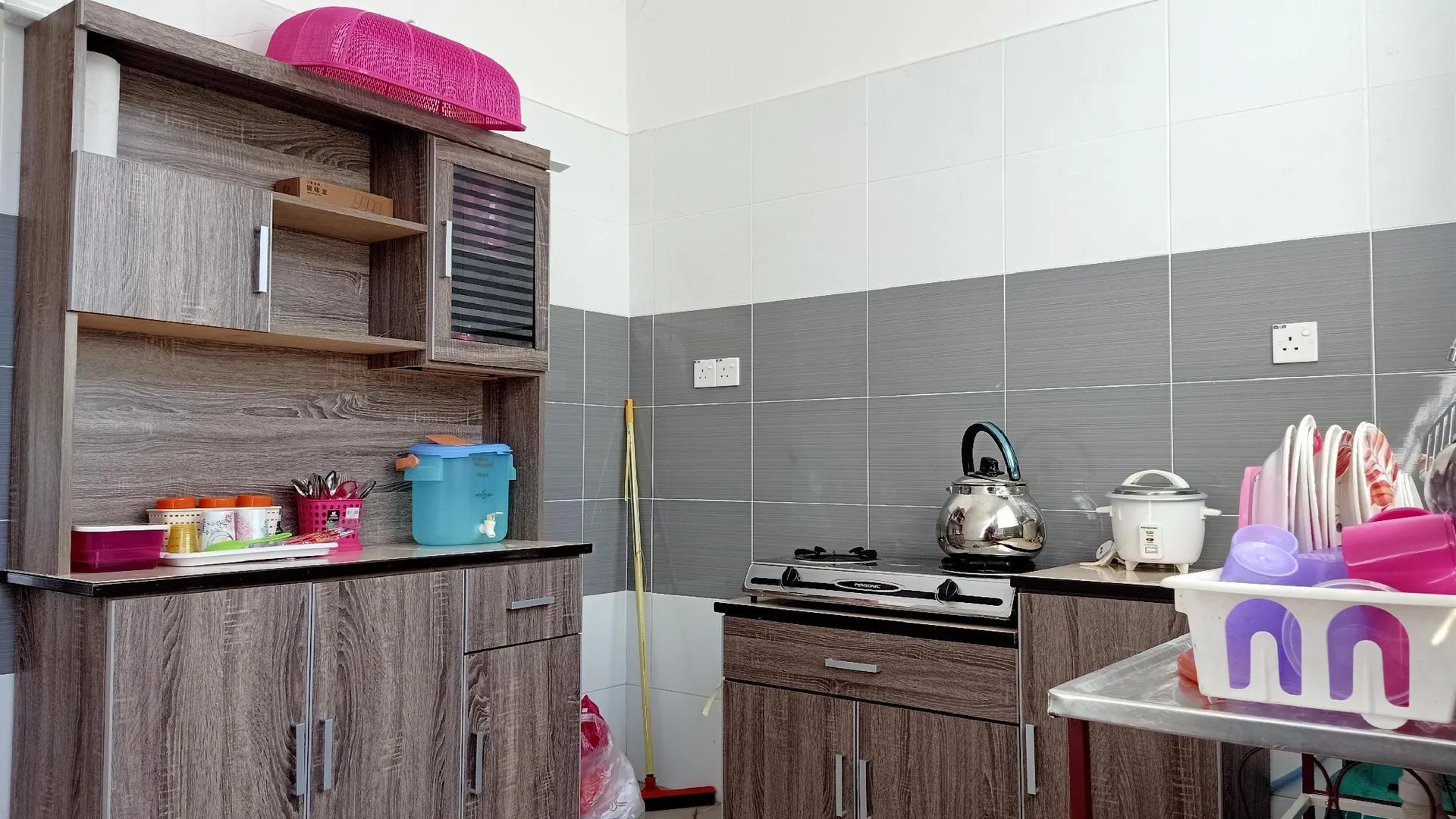 알로스타 / 알로르세타르 얀의 프라이빗 하우스 (2000m², 침실 3개, 프라이빗 욕실 2개) 2성급 싱글룸 로비