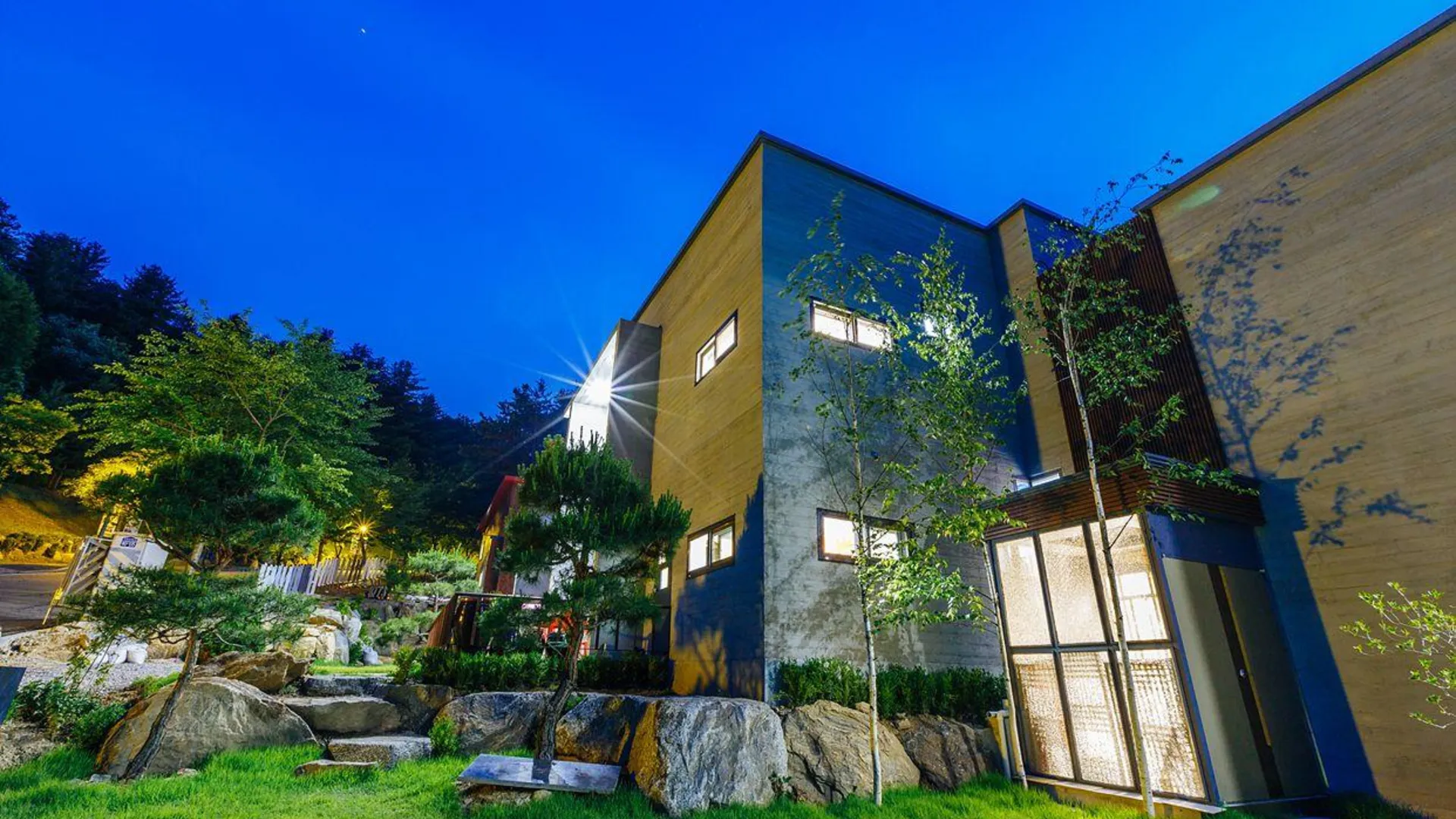 가평 가평 갤러리774펜션 1성급 게스트하우스 스위트룸