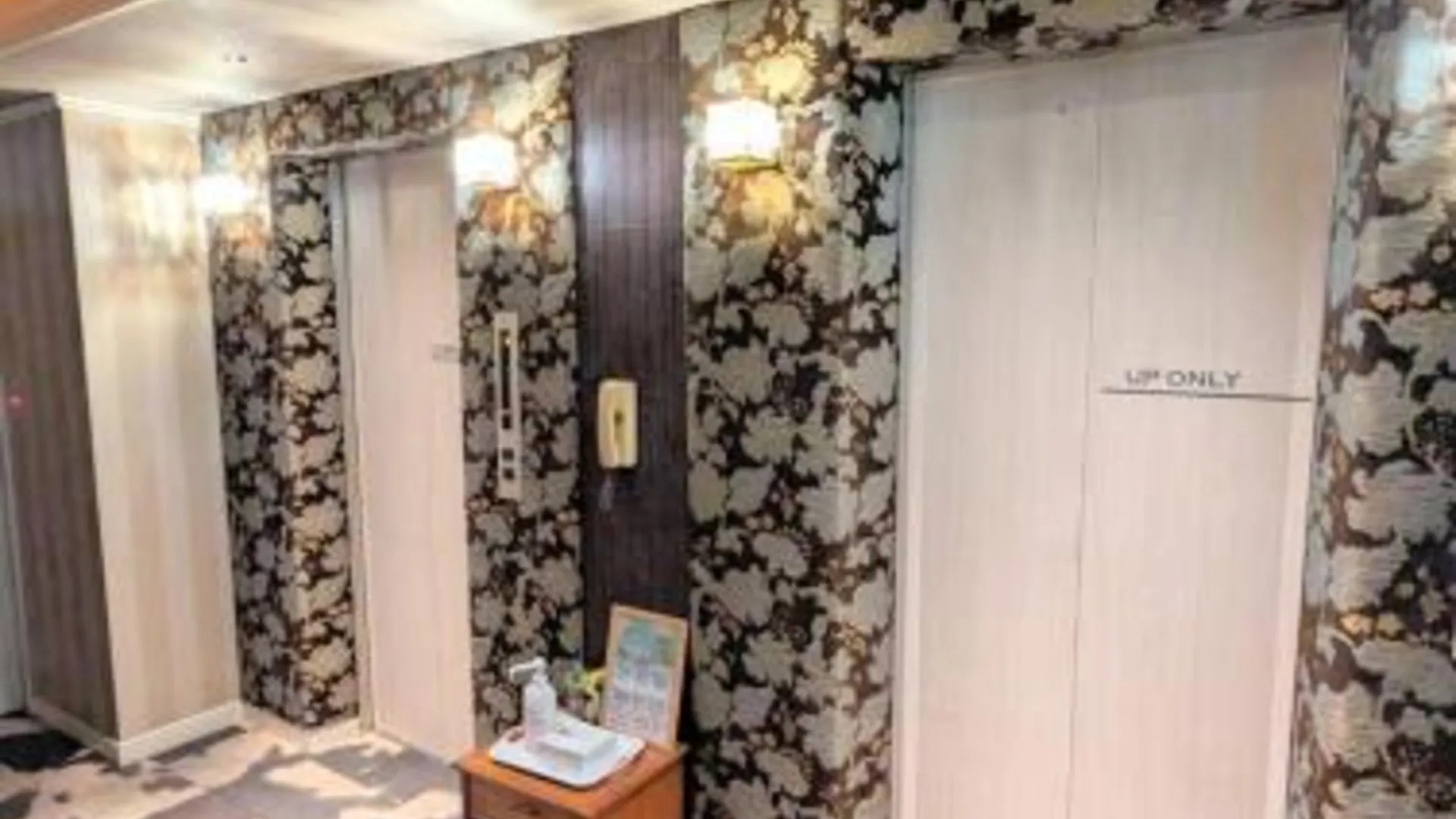 교토 もしもしピエロ NEO 京都店 1성급 호텔 레스토랑