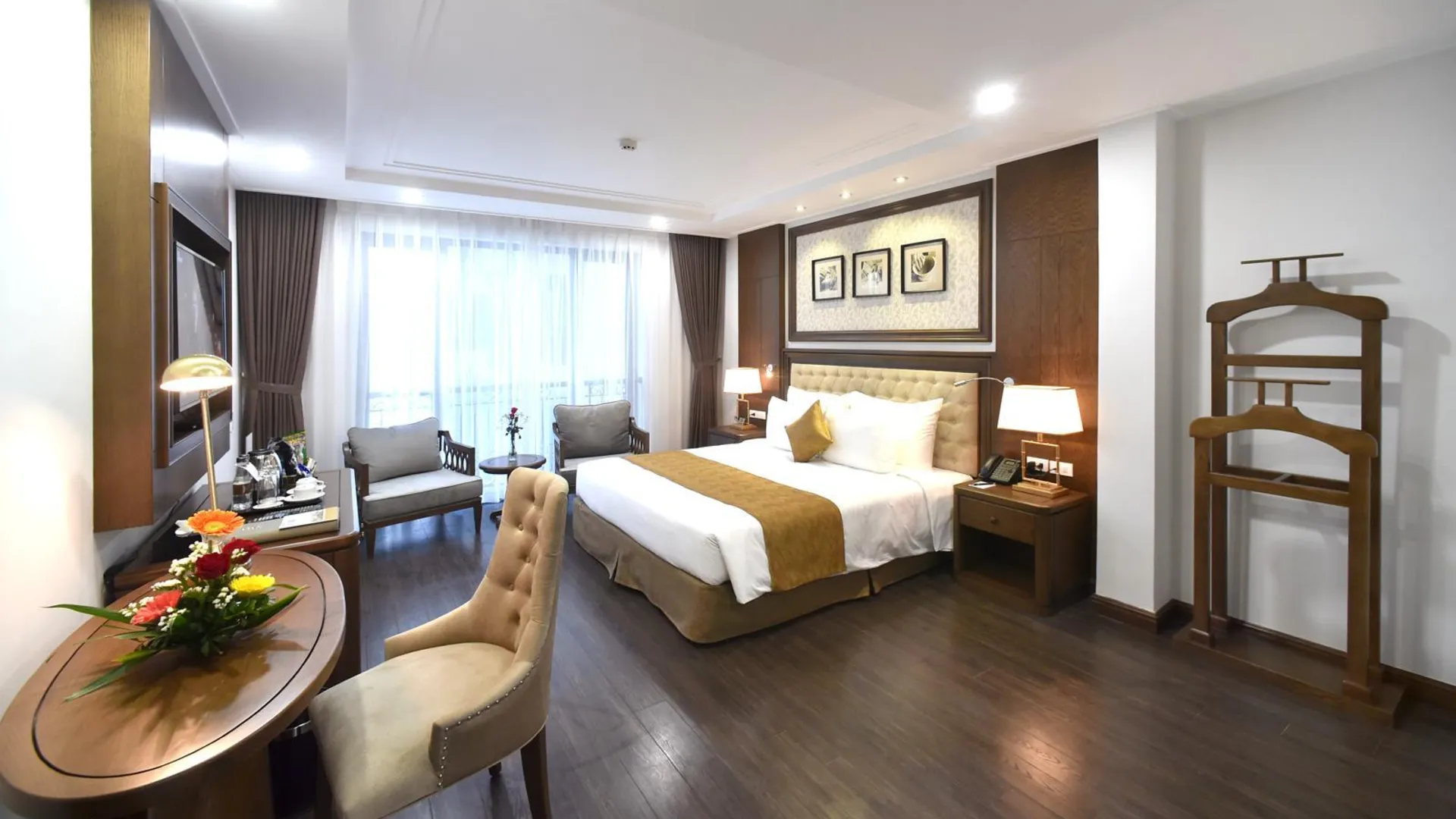 하노이 가르코 드래곤 호텔 2 4성급 호텔 스위트룸