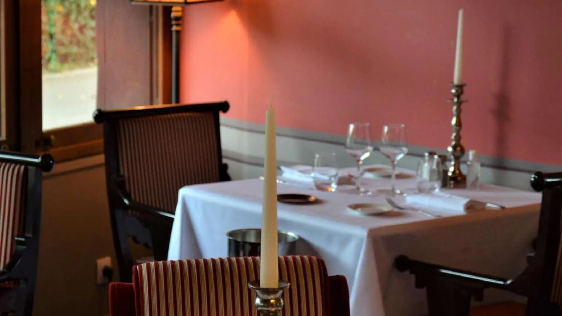 루얼 말메이슨 Le Fruit Défendu 3성급 호텔 객실