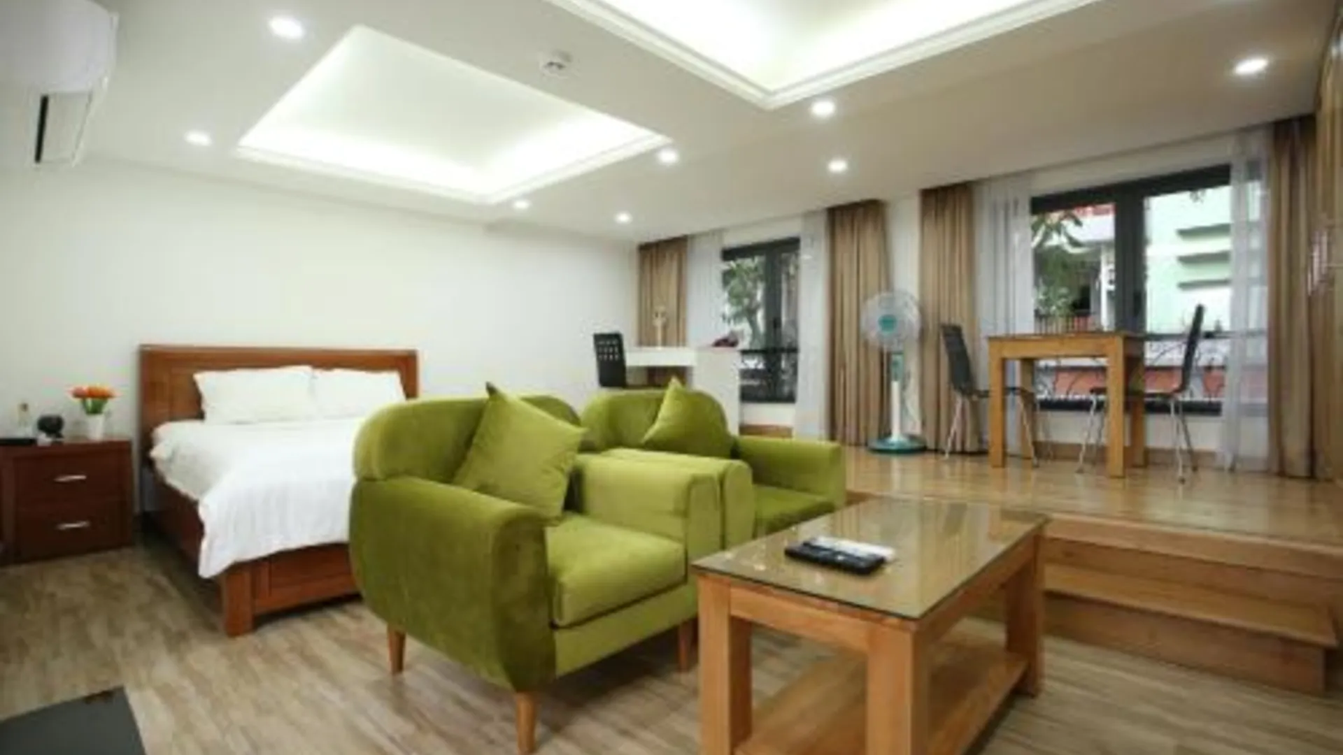 호치민 아틀라스 호텔 앤 아파트먼트 4성급 호텔 스위트룸