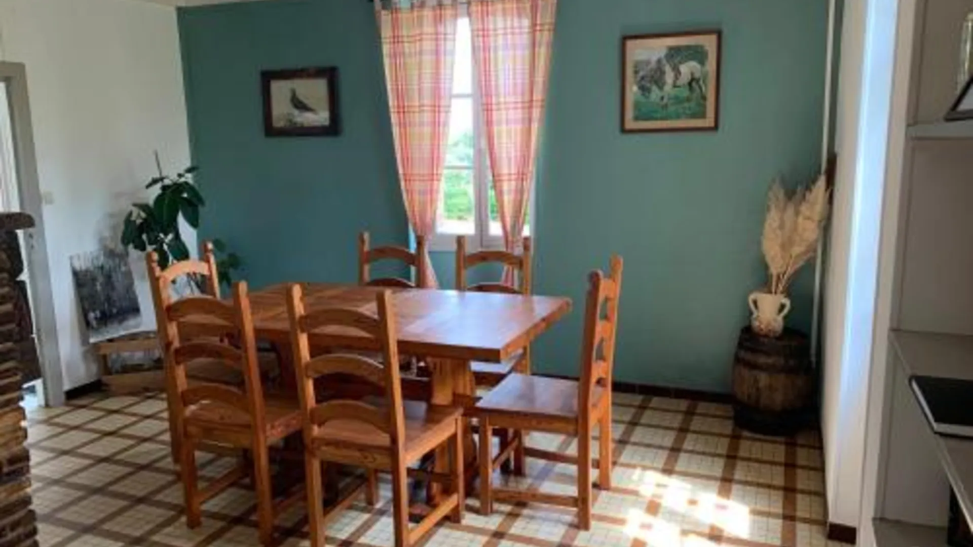 카스텍스 다르마냑 Gîte ferme équestre avec piscine 4성급 싱글룸 로비