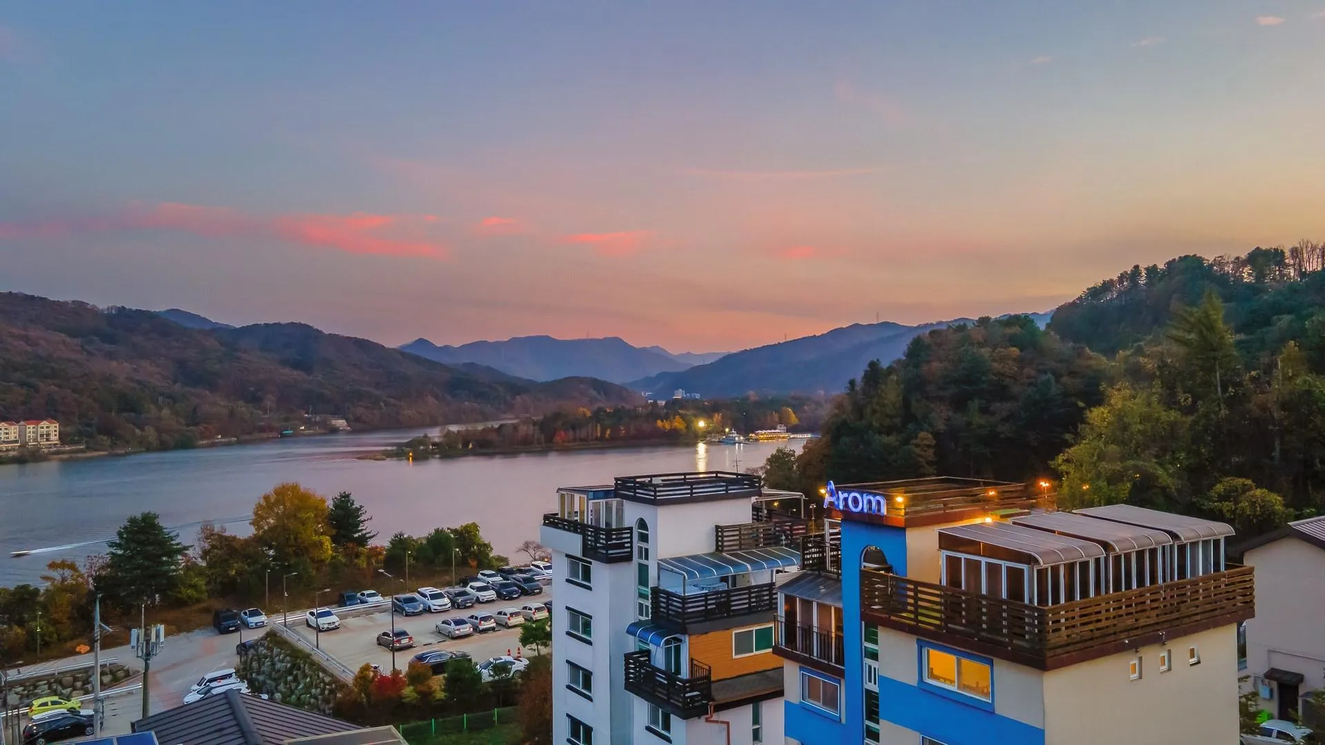 가평 가평 아롬스파펜션 3성급 게스트하우스 외관