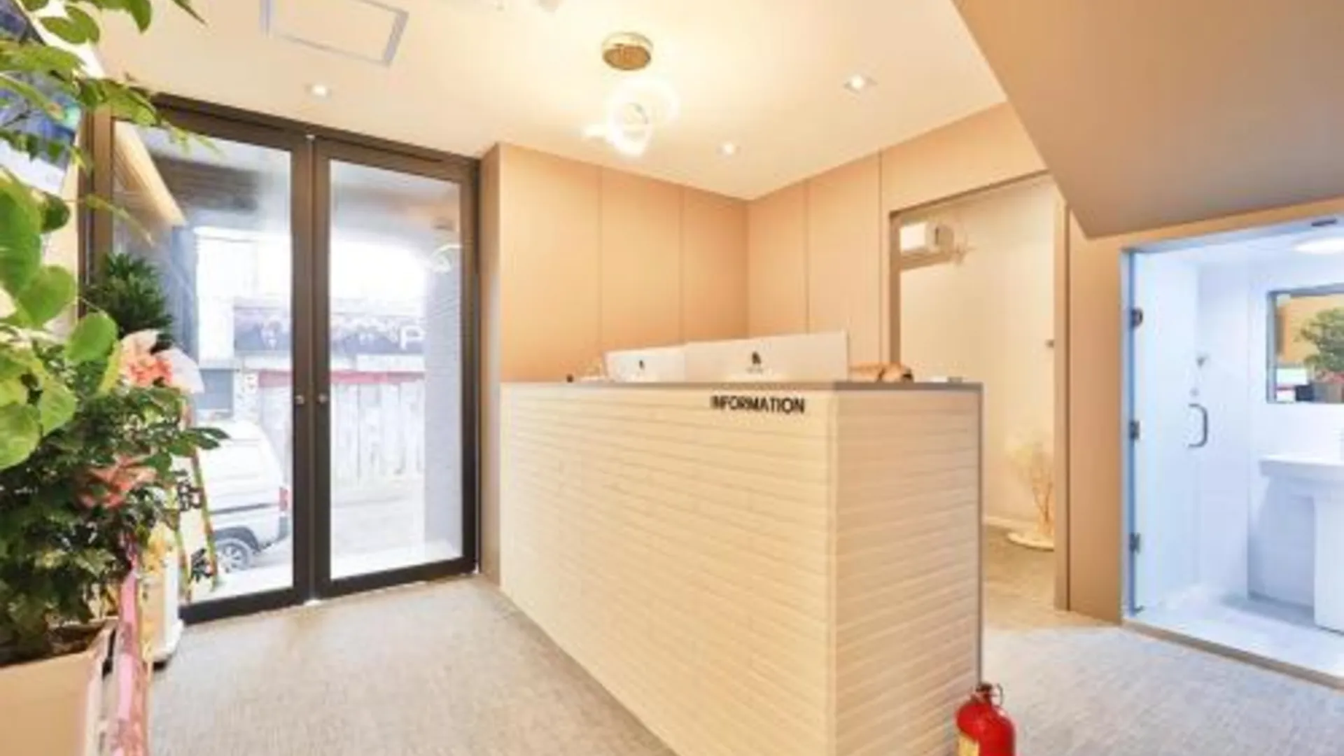 울산 공담 스테이 호텔 울산산삼점 3성급 호텔 로비