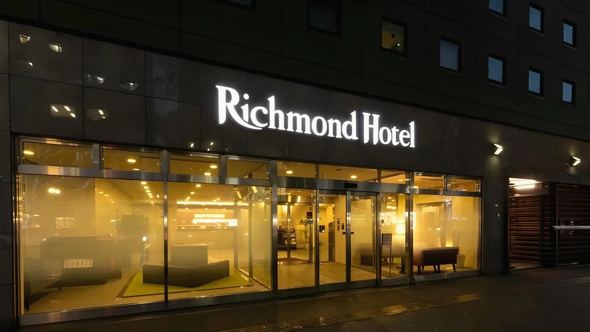 후쿠오카 리치몬드 호텔 하카타 에키매 3성급 호텔 스위트룸