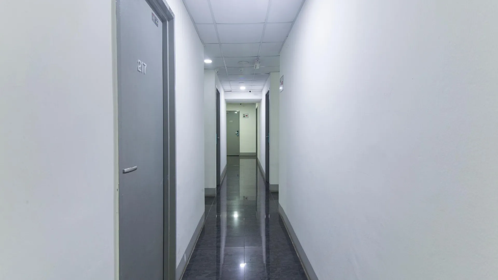 틀룩인탄 럭스 호텔 2성급 호텔 객실