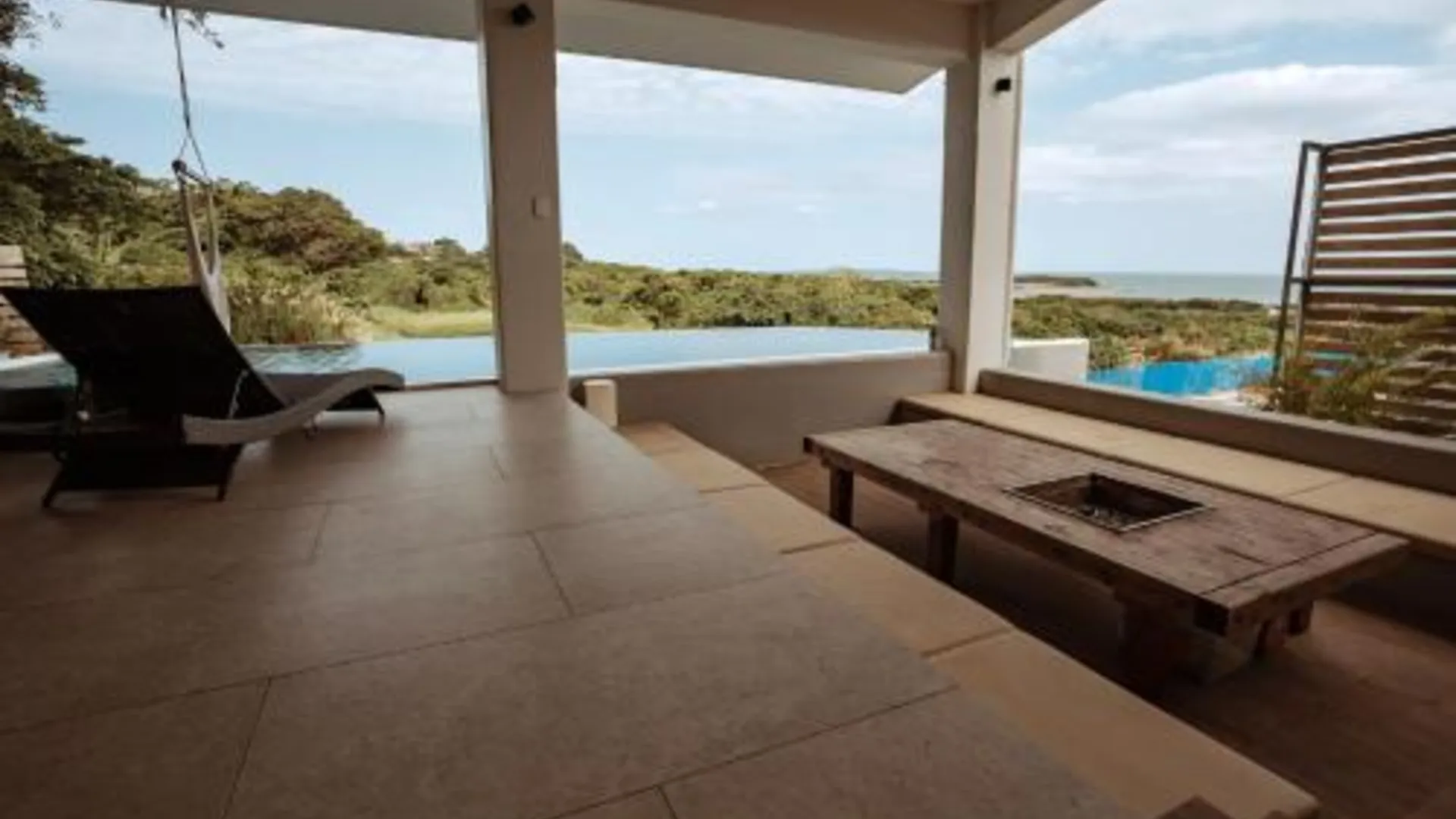 오키나와 본섬 MARINX POOLVILLA NAKANDAKARI 4성급 게스트하우스 전망