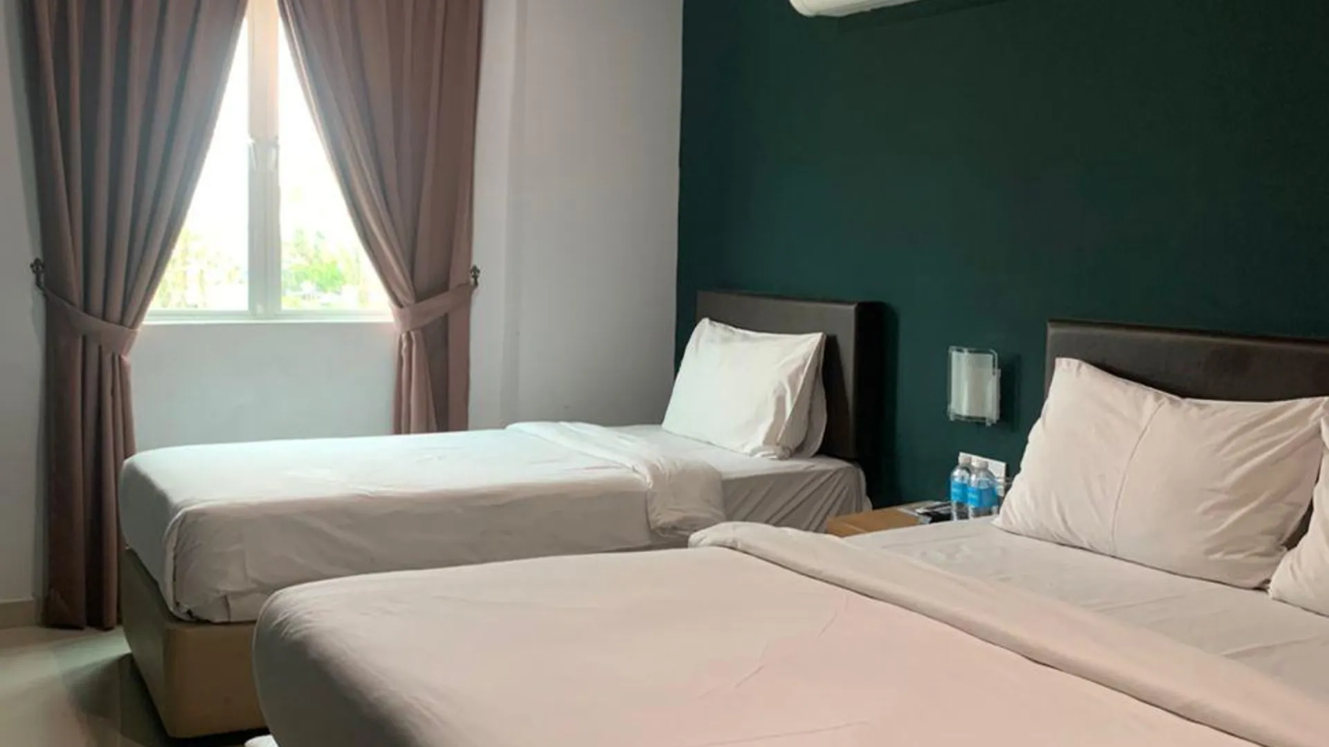 바투 파핫 룸 V 앳 잘란 메갓 매니지드 바이 SECOM 3성급 호텔 부대시설