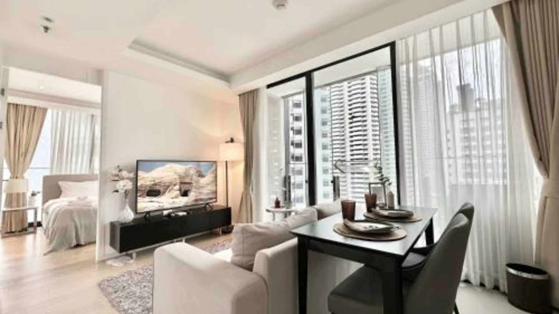 방콕 빠뚜남의 아파트먼트 (46m², 침실 1개, 프라이빗 욕실 1개) 4성급 게스트하우스 스위트룸