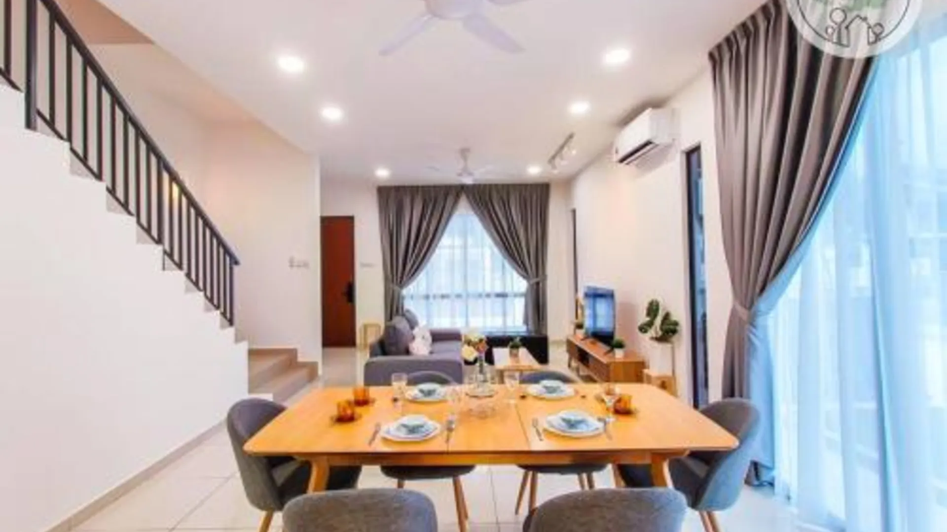 조호바루 / 조호르바루 테브라우의 프라이빗 하우스 (100m², 침실 4개, 프라이빗 욕실 3개) 4성급 게스트하우스 로비