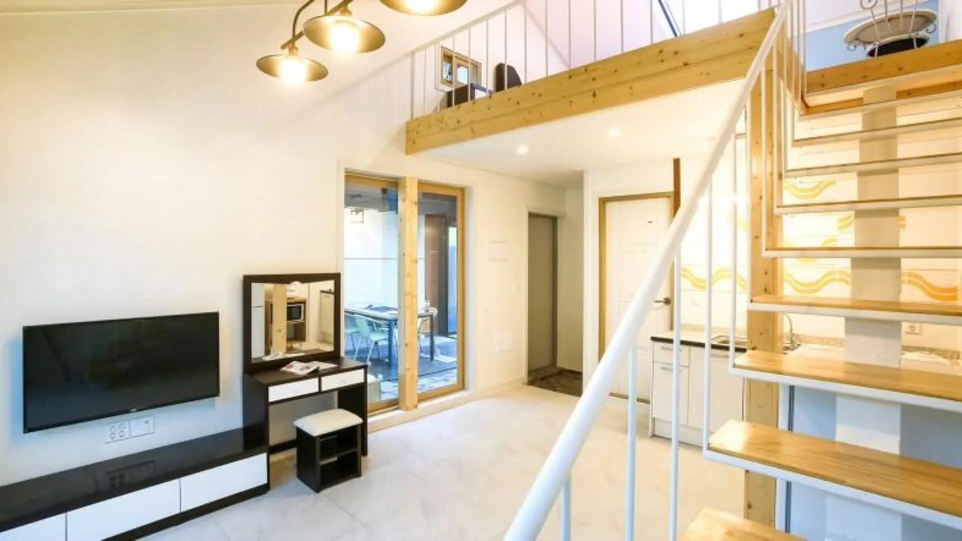 울산 울산 클럽33풀빌라 2성급 게스트하우스 스위트룸