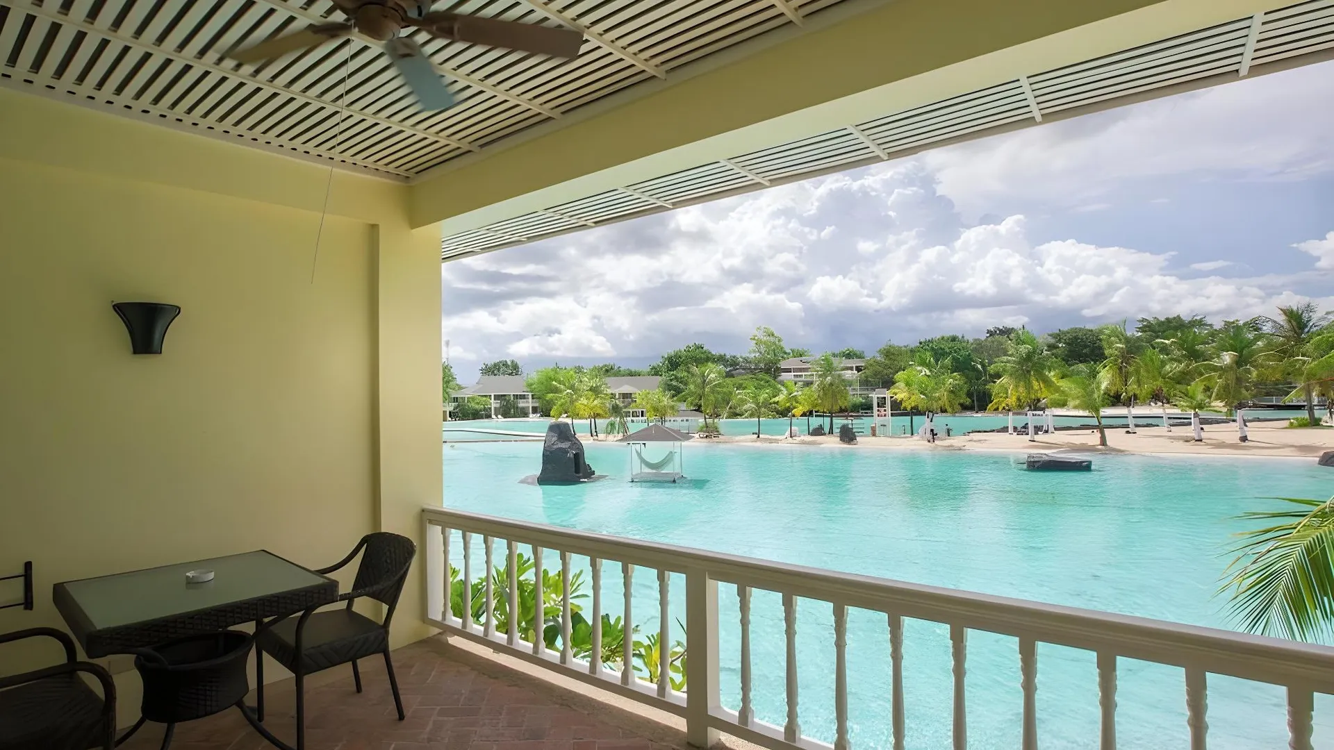 세부 플랜테이션 베이 리조트 앤 스파 호텔 레스토랑