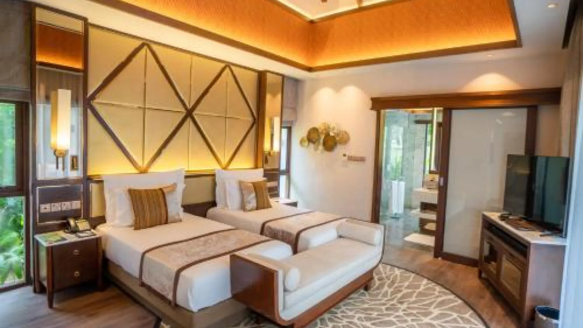 이포 더 반자란 핫스프링스 리트리트 5성급 호텔 스위트룸