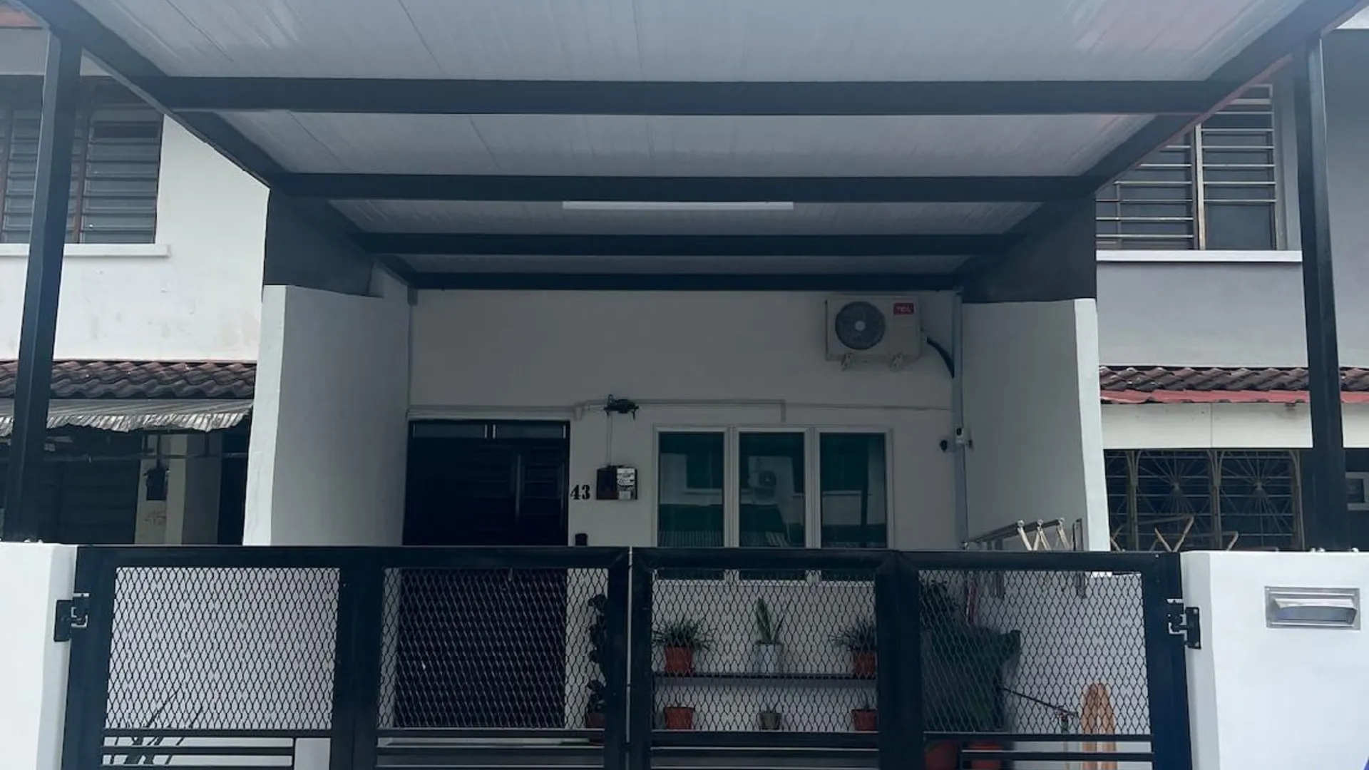 이포 캄풍 자와의 프라이빗 하우스 (m², 침실 3개, 프라이빗 욕실 2개) 2성급 싱글룸 수영장