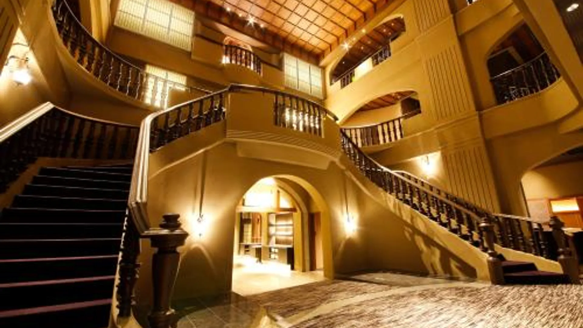 고베 아와지 하마리큐 - 스모토 온센 5성급 호텔 수영장