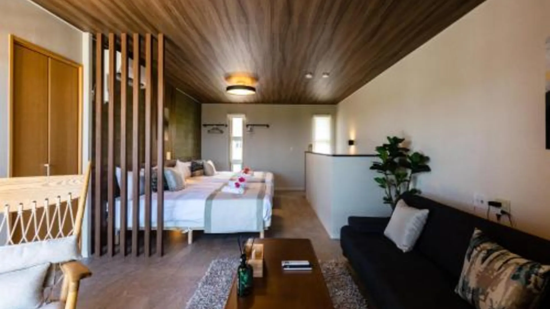 오키나와 본섬 Alpha Terrace Motobu Hills 3성급 게스트하우스 레스토랑