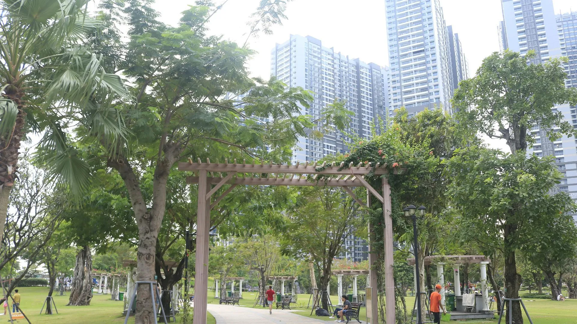 호치민 빈탄의 아파트먼트 (79m², 침실 2개, 프라이빗 욕실 2개) 4성급 싱글룸 수영장