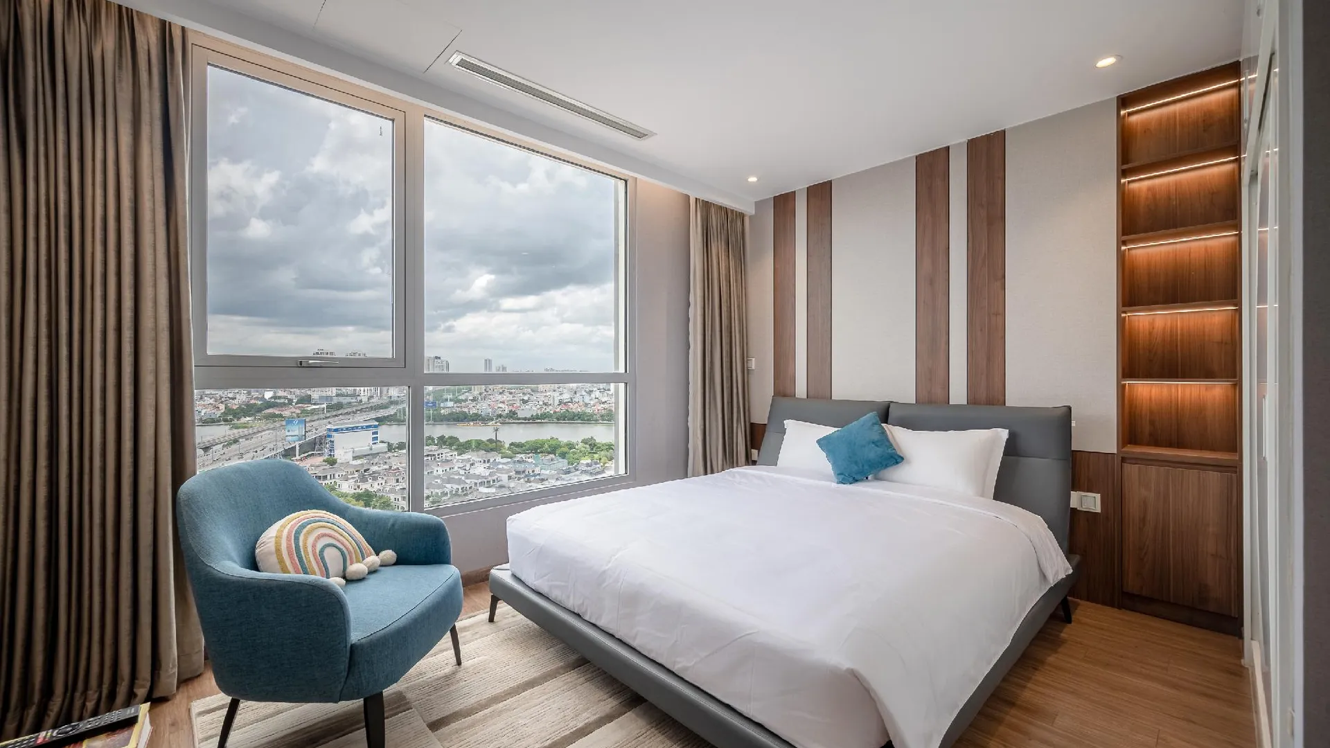 호치민 셀라비 서비스 아파트먼트 빈홈즈 앤 랜드마크 81 5성급 호텔 레스토랑