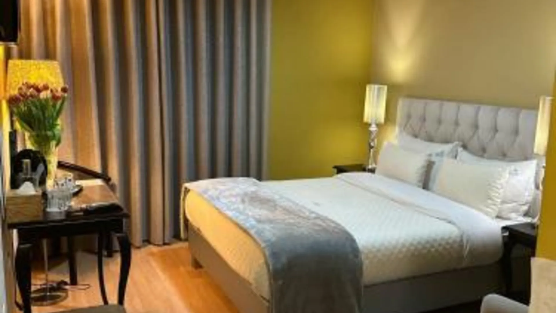 바라간카 Hotel Tulipa 2성급 호텔 스위트룸