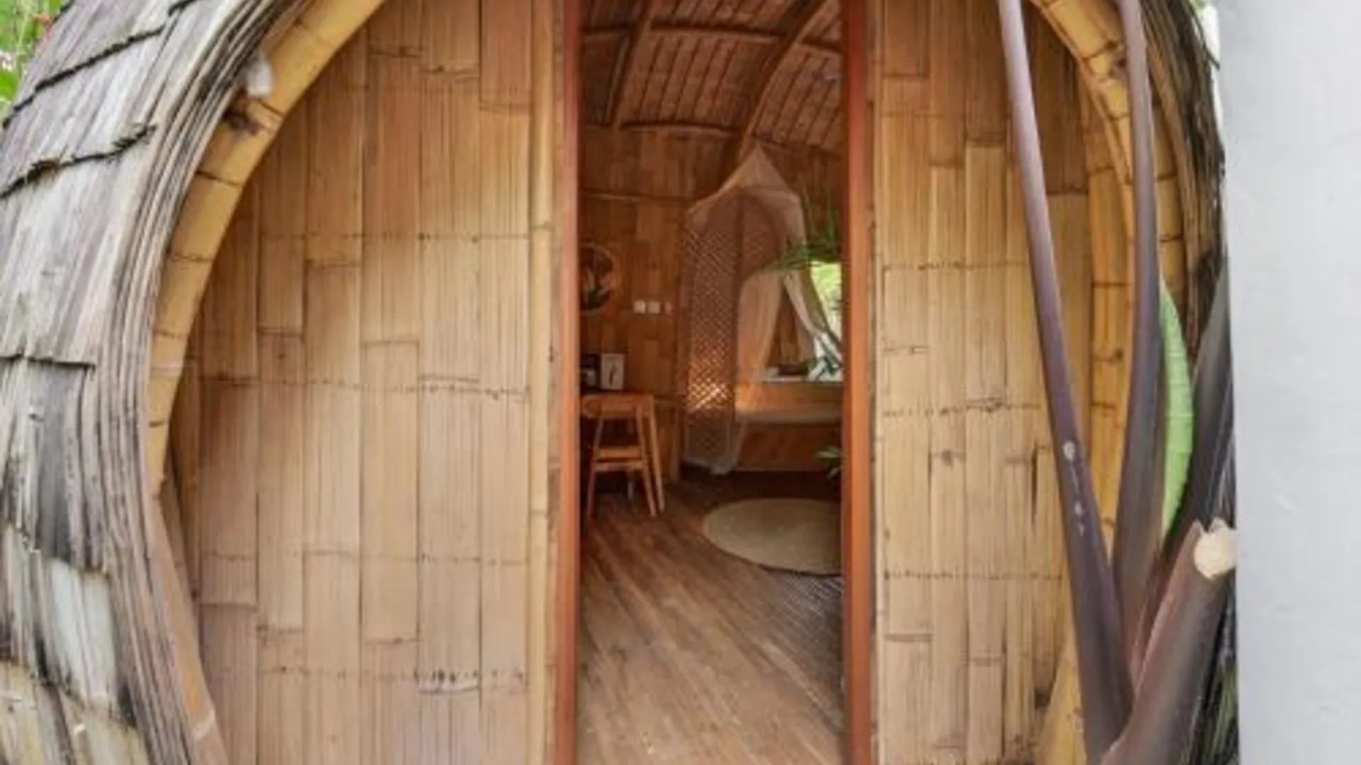 발리 Noon Bamboo Villas Pererenan 4성급 호텔 레스토랑