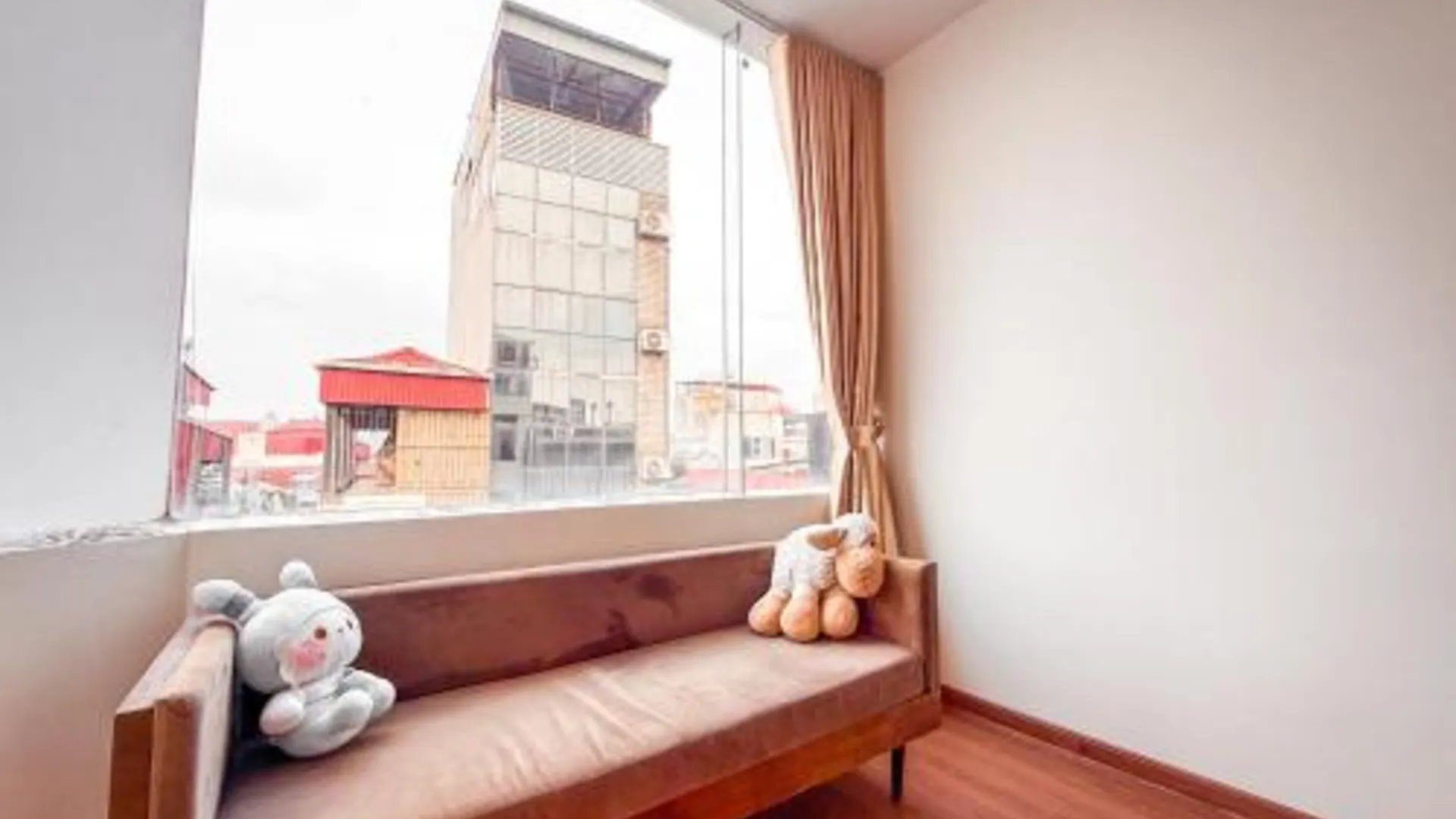 하노이 라 카사 디 디첸브레 18 항차오 3성급 게스트하우스 레스토랑