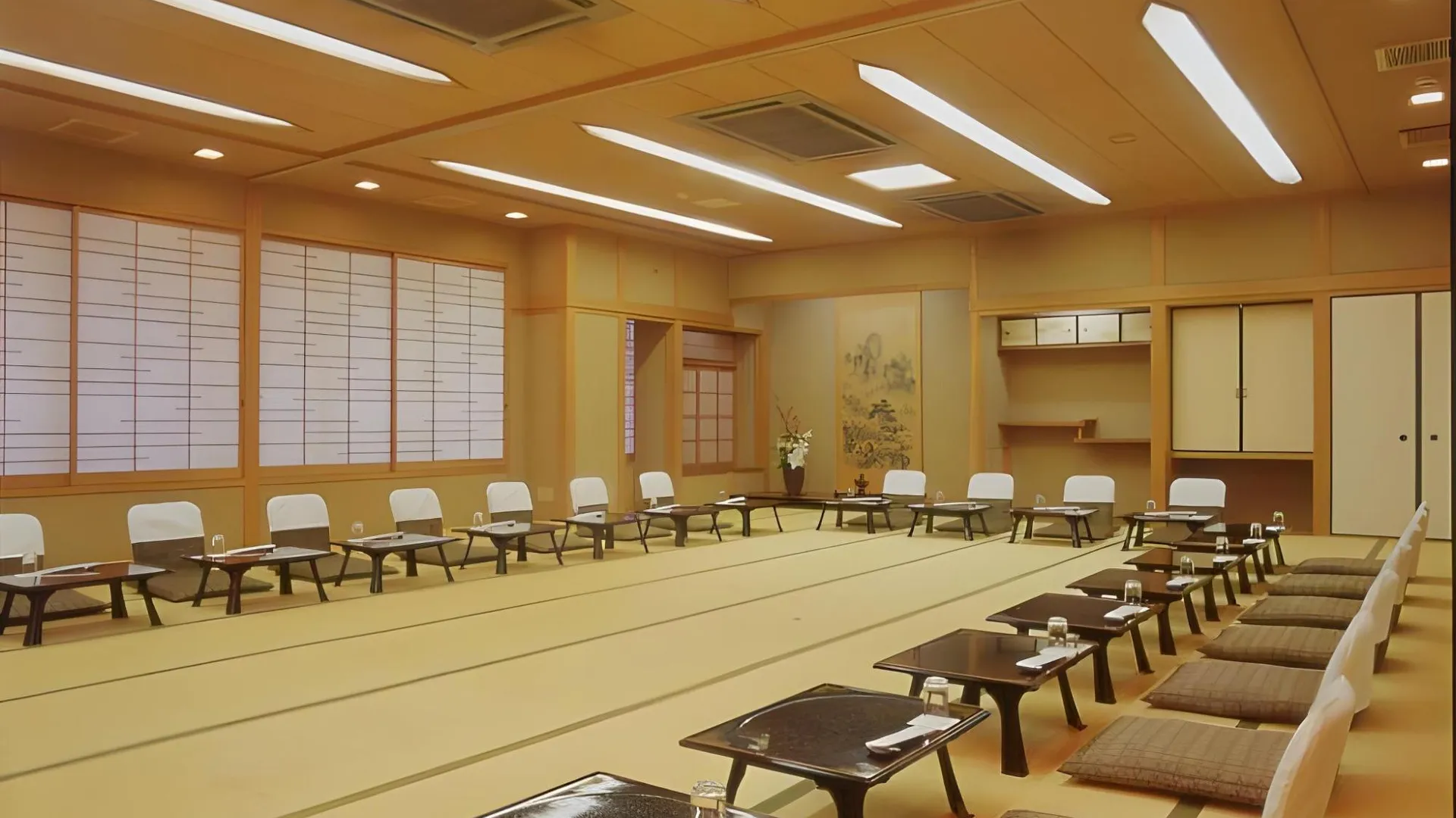 교토 카모가와칸 3성급 호텔 스위트룸